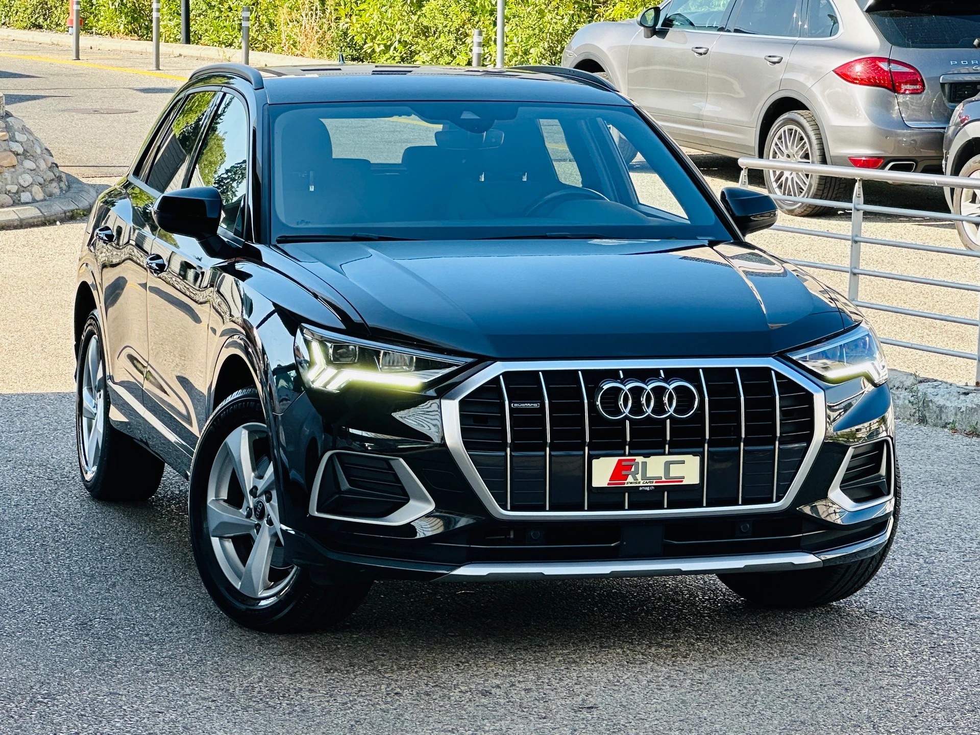 AUDI Q3 40 TDI advanced quattro S-tronic-image-4