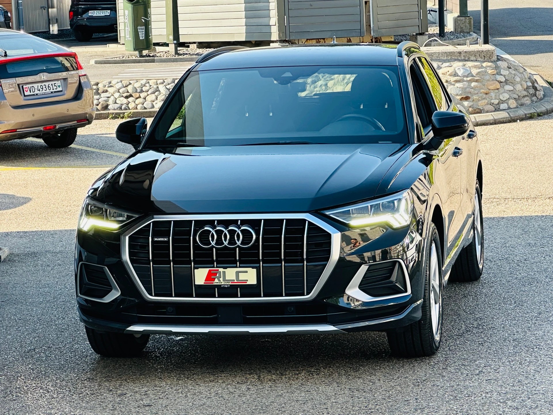AUDI Q3 40 TDI advanced quattro S-tronic-image-5
