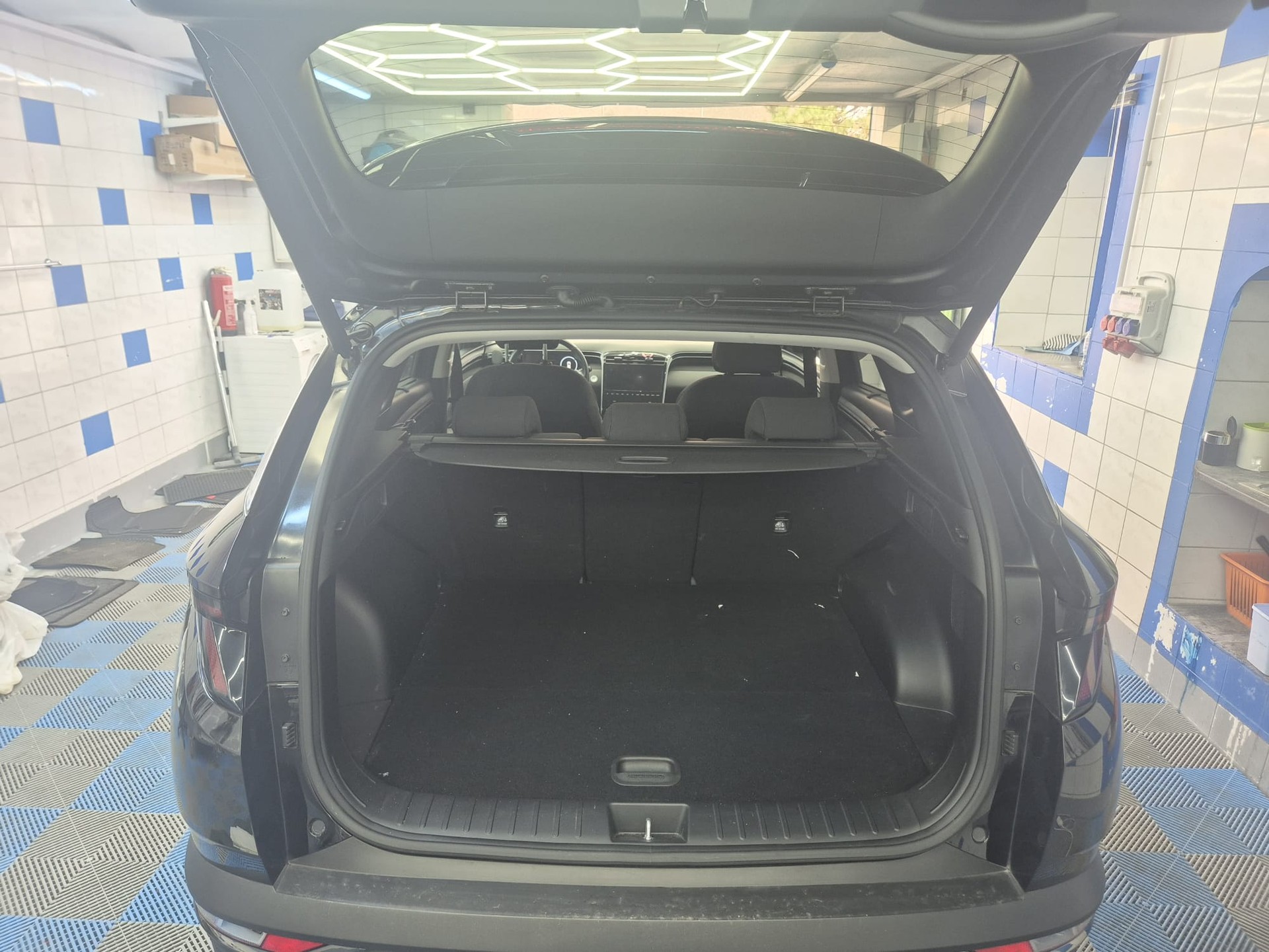 HYUNDAI TUCSON-image-8