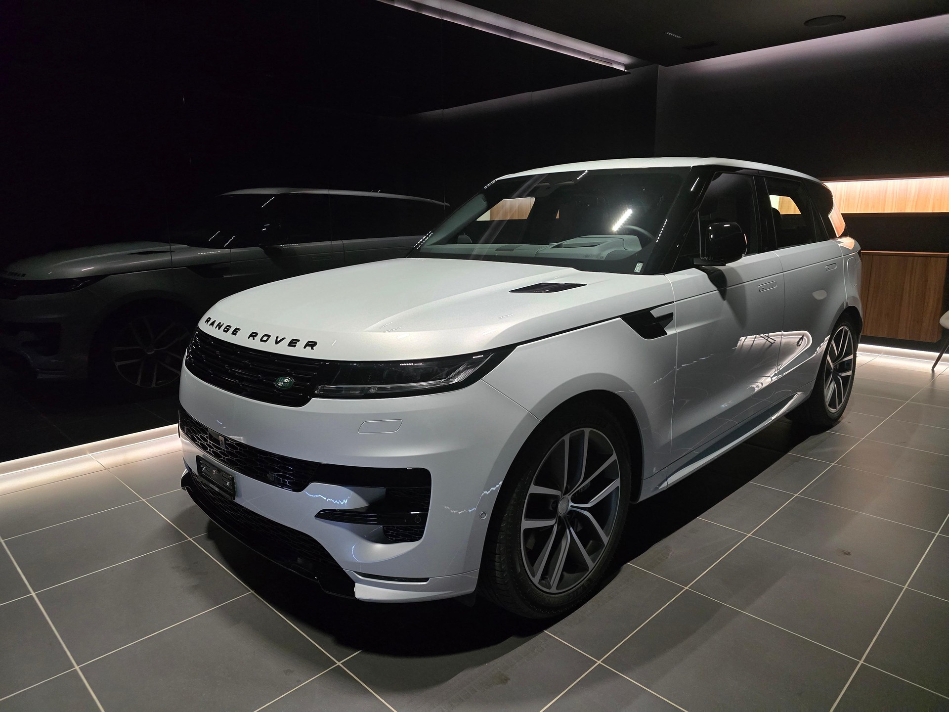 LAND ROVER Range Rover Sport 3.0 I6 P460e SE Dynamic