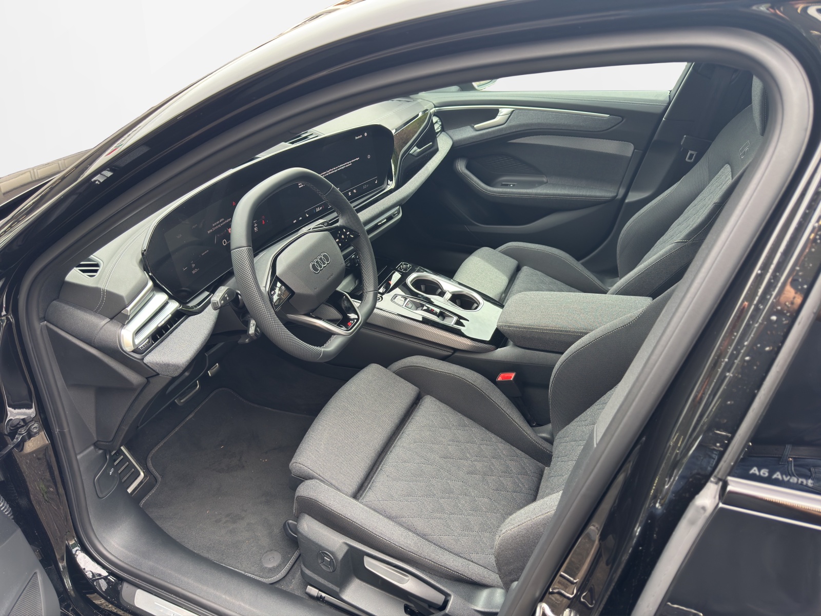 AUDI A6 Avant TDI quattro 150 kW S tronic-image-8