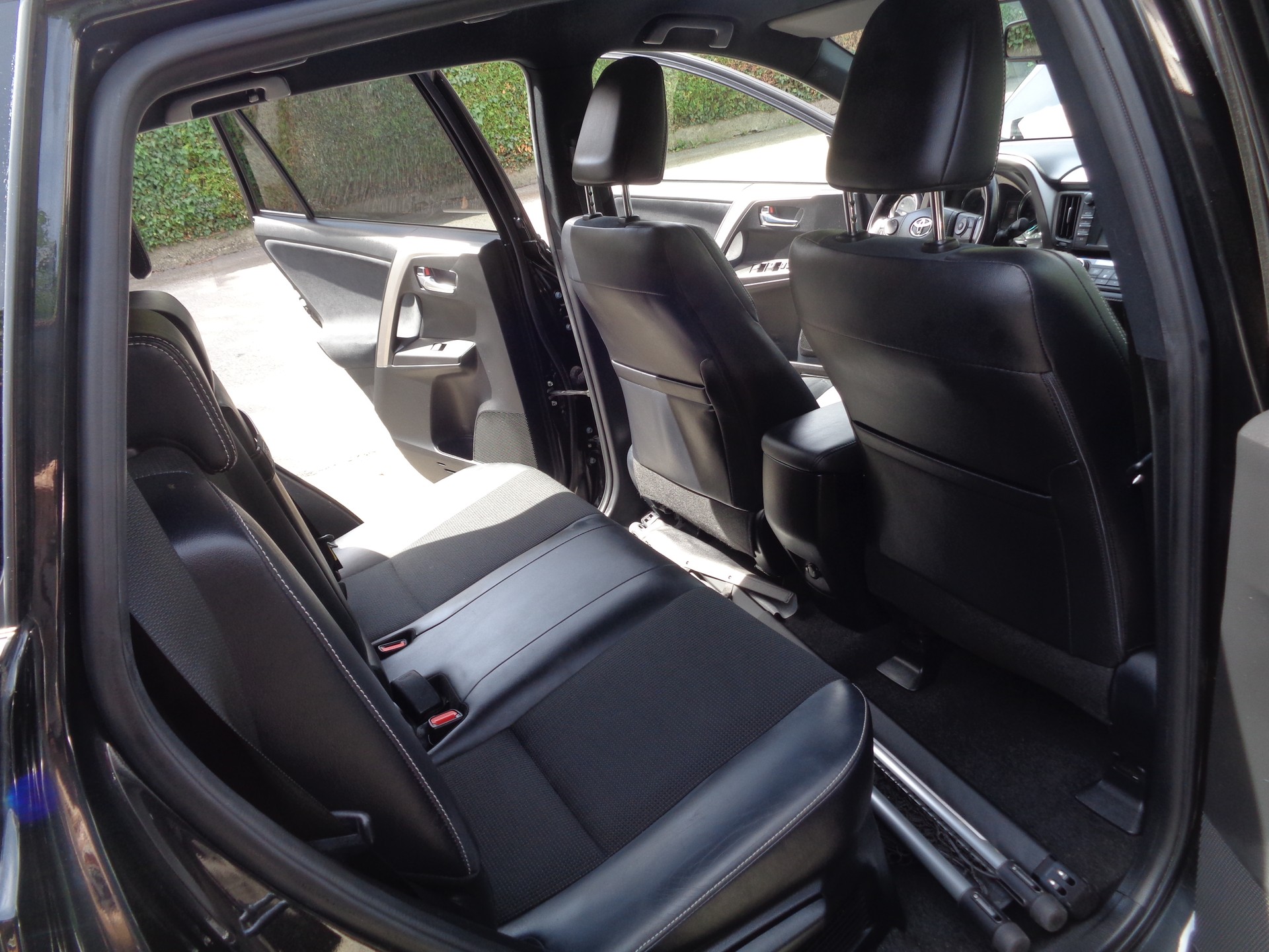 TOYOTA RAV-4 2.5 HSD Style e-CVT-image-11