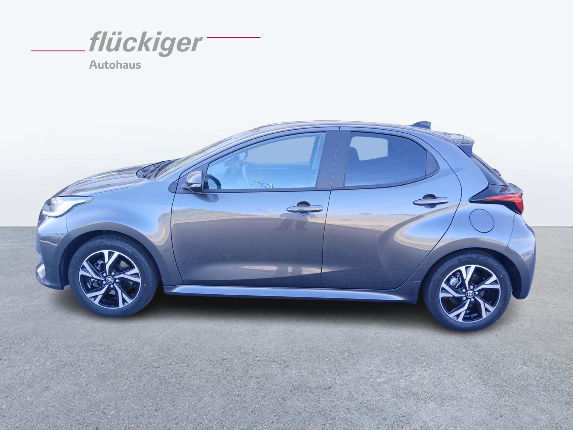 TOYOTA Yaris 1.5 VVT-i HSD Trend-image-7