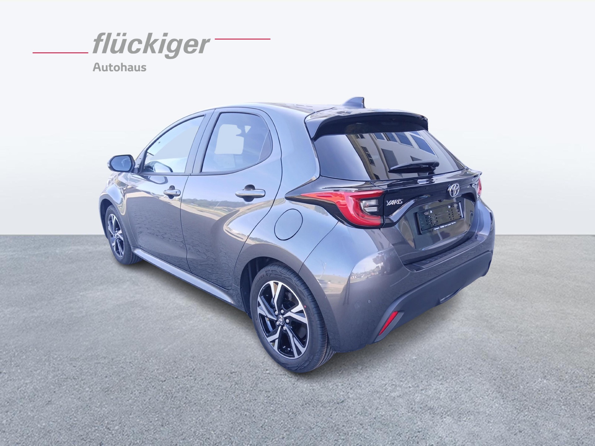 TOYOTA Yaris 1.5 VVT-i HSD Trend-image-6