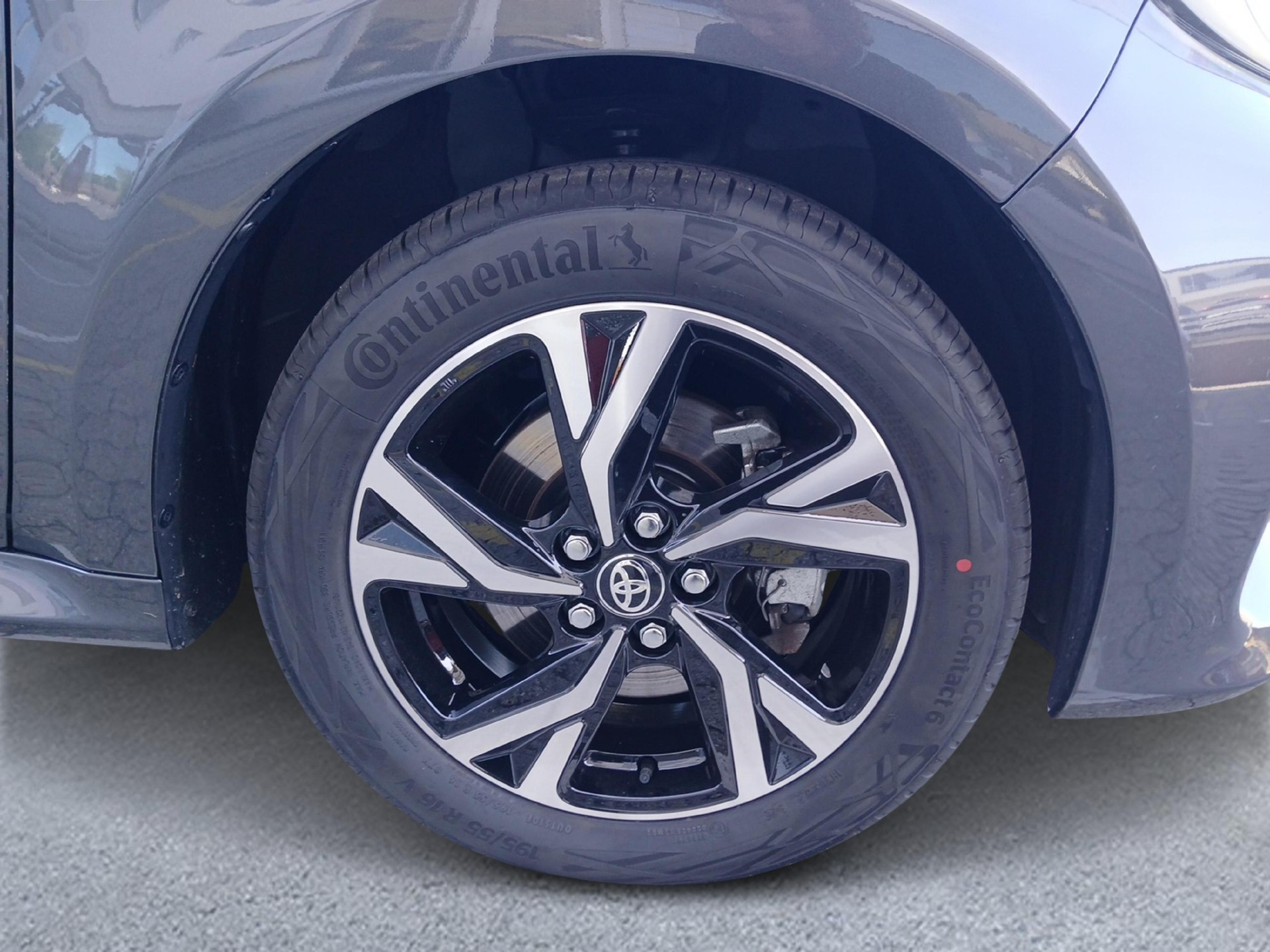 TOYOTA Yaris 1.5 VVT-i HSD Trend-image-15