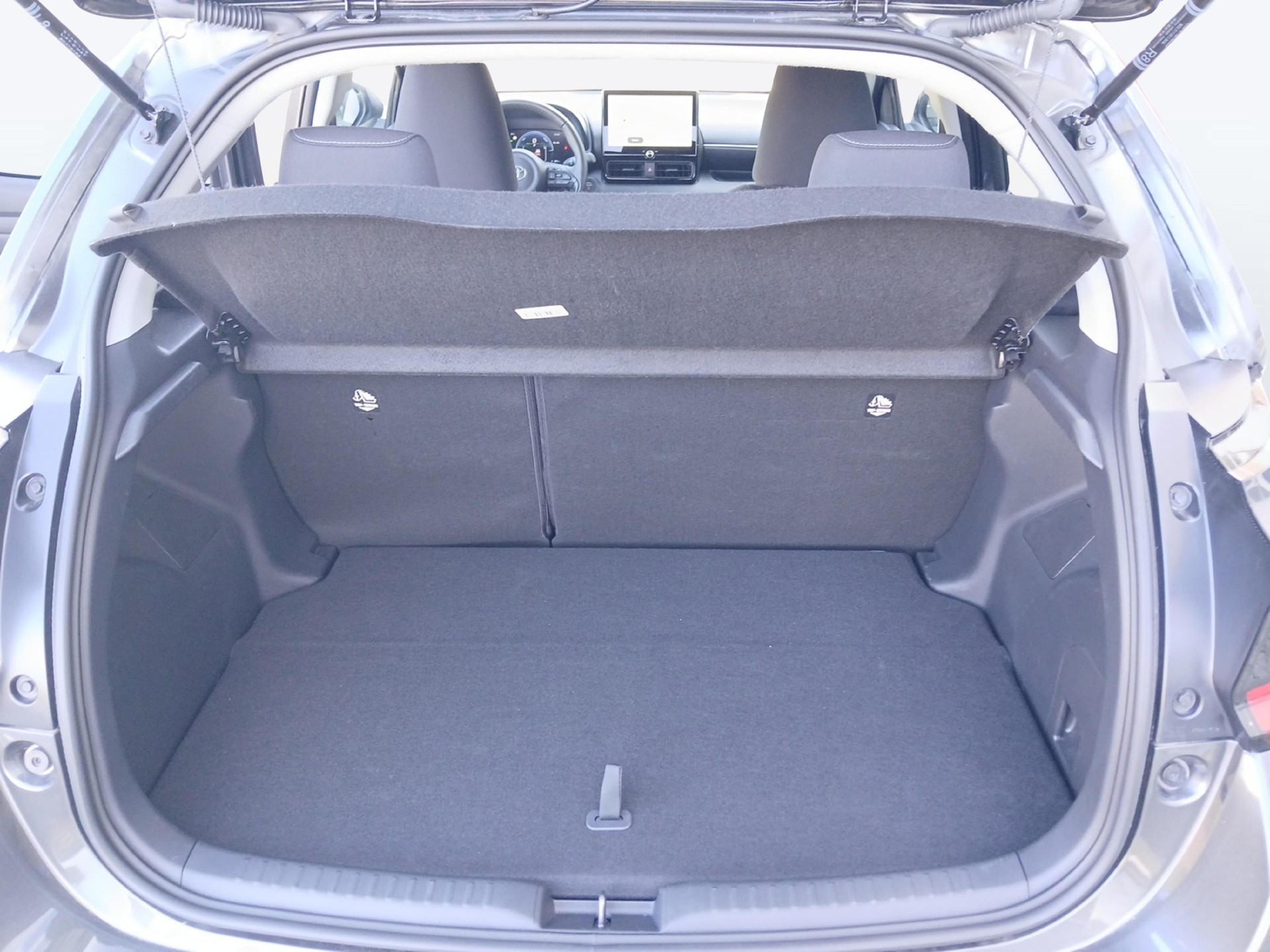TOYOTA Yaris 1.5 VVT-i HSD Trend-image-12