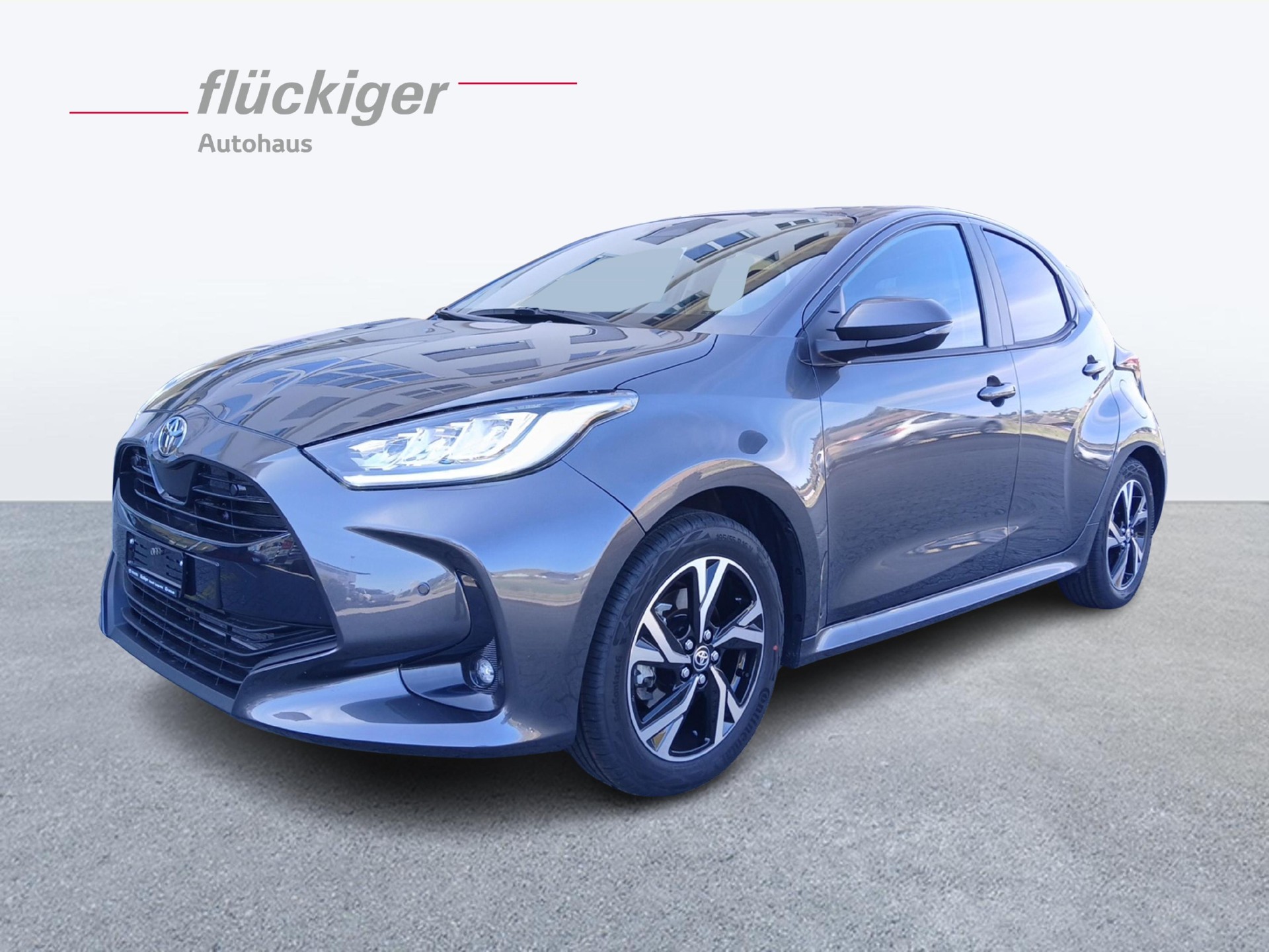 TOYOTA Yaris 1.5 VVT-i HSD Trend-image-0