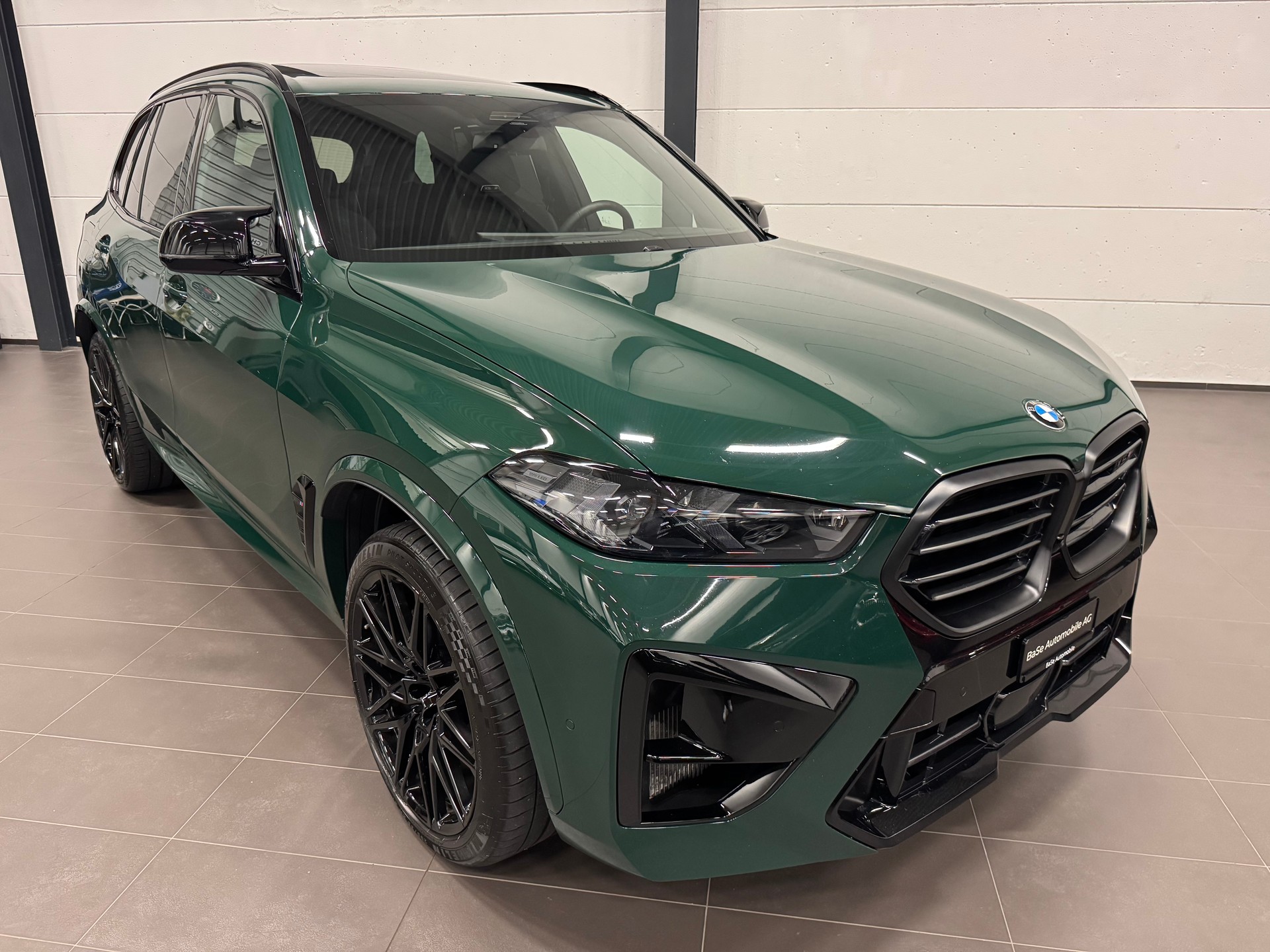 BMW X5M Competition Facelift Sonderlackierung-image-1