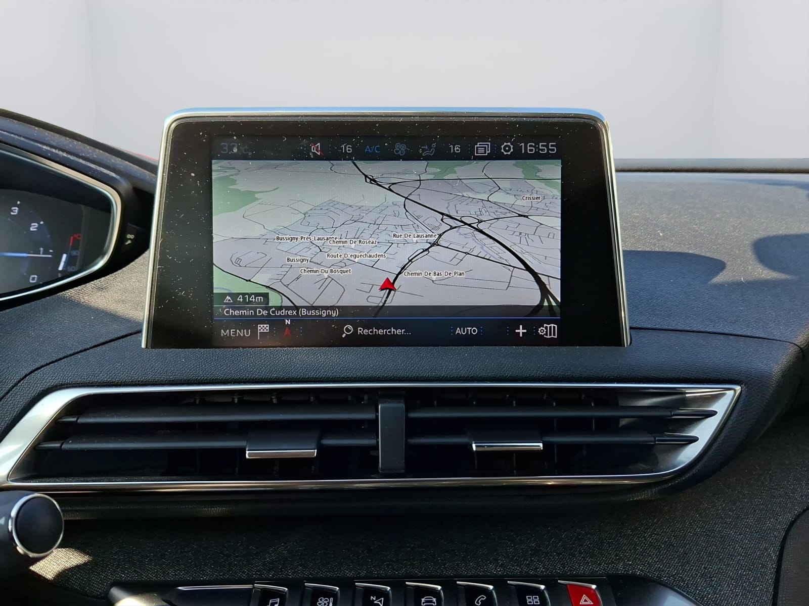 PEUGEOT 3008 1.2 PureTech Allure EAT-image-13