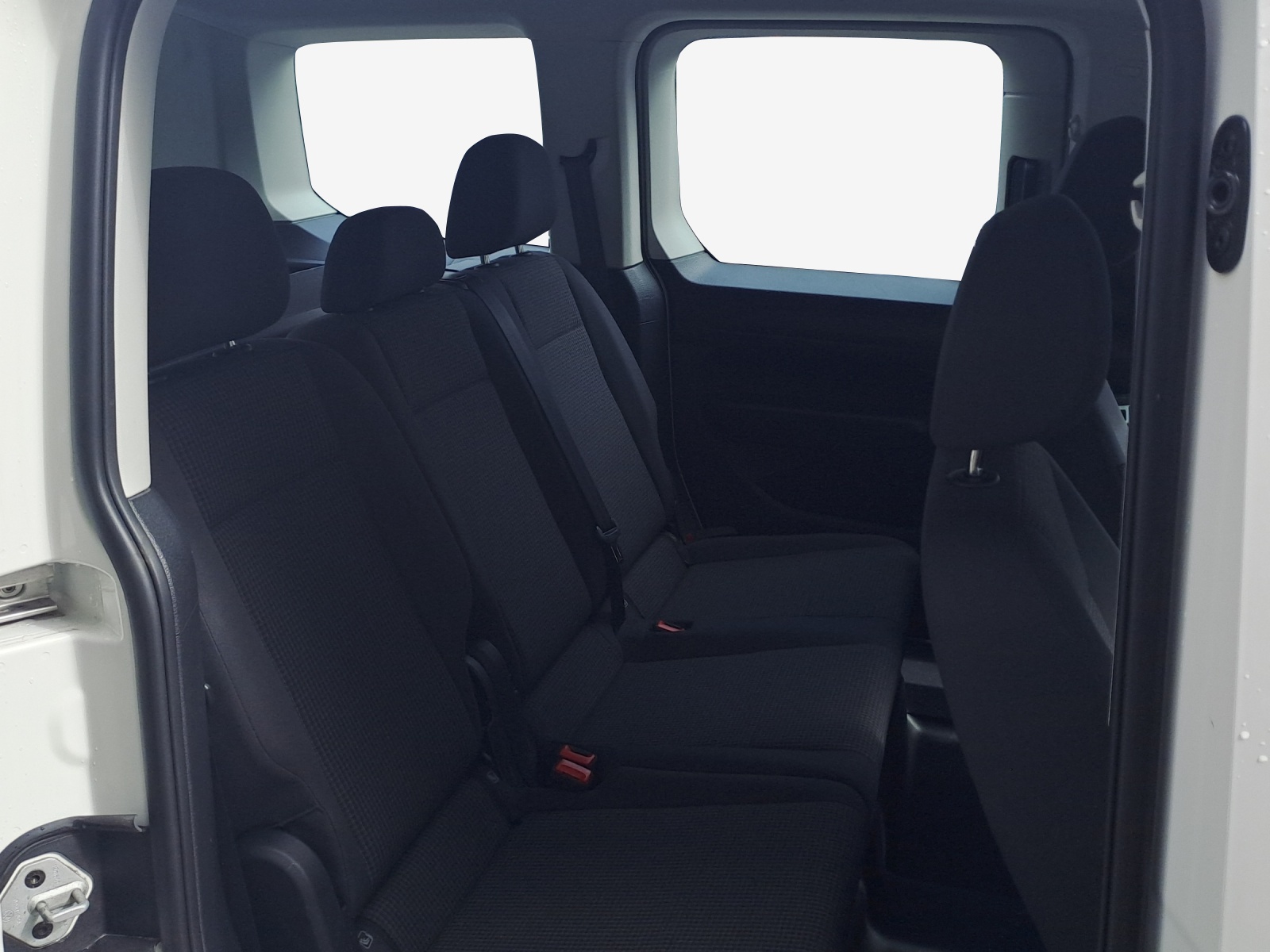 VW Caddy 2.0 TDI 4Motion-image-13
