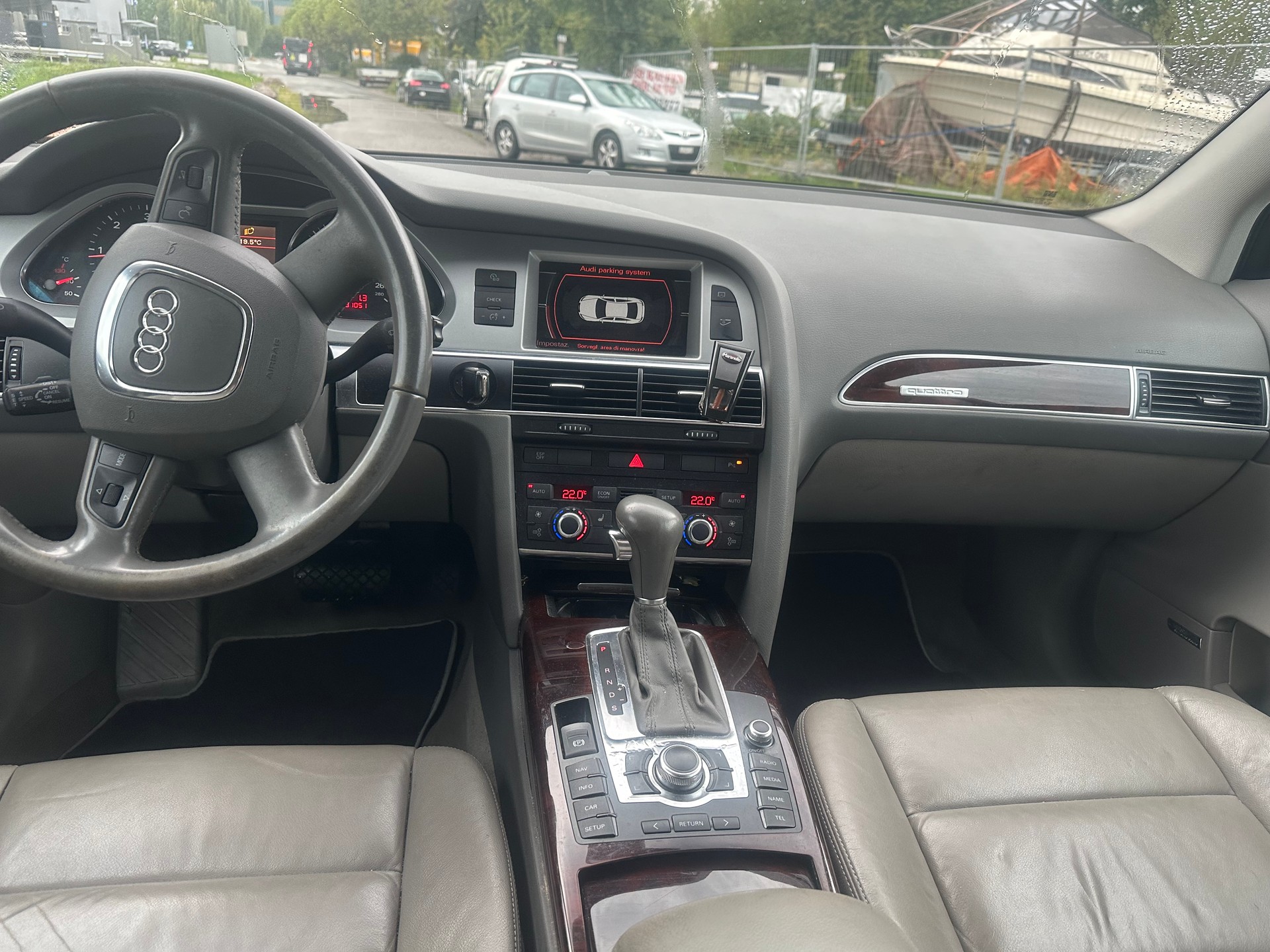 AUDI A6 Limousine 3.0 V6 TDI quattro-image-12
