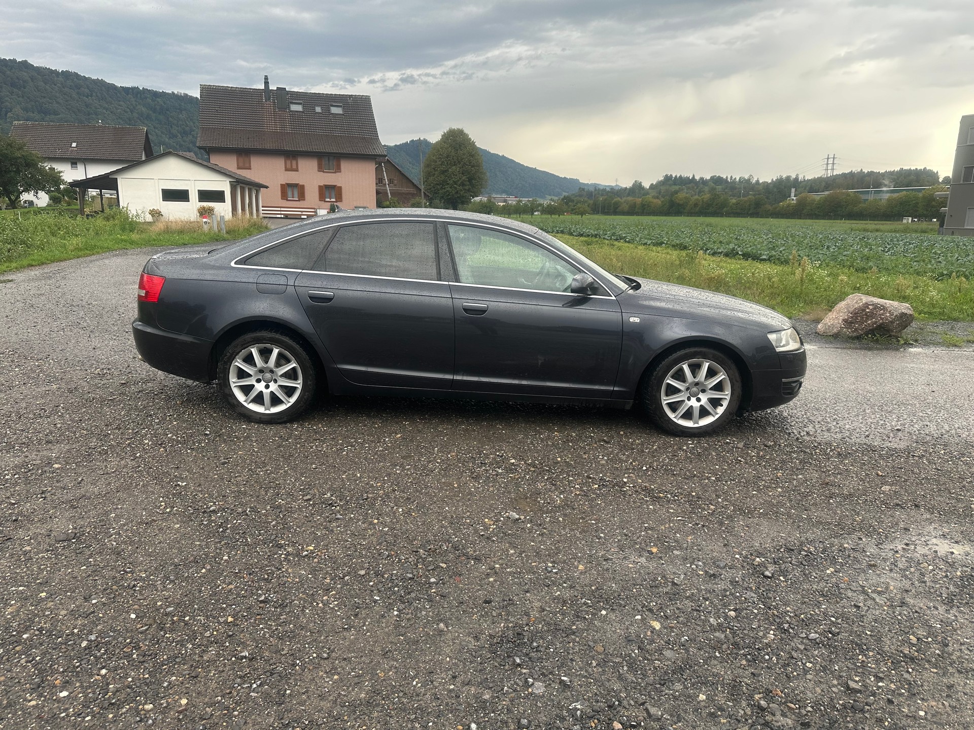 AUDI A6 Limousine 3.0 V6 TDI quattro-image-4