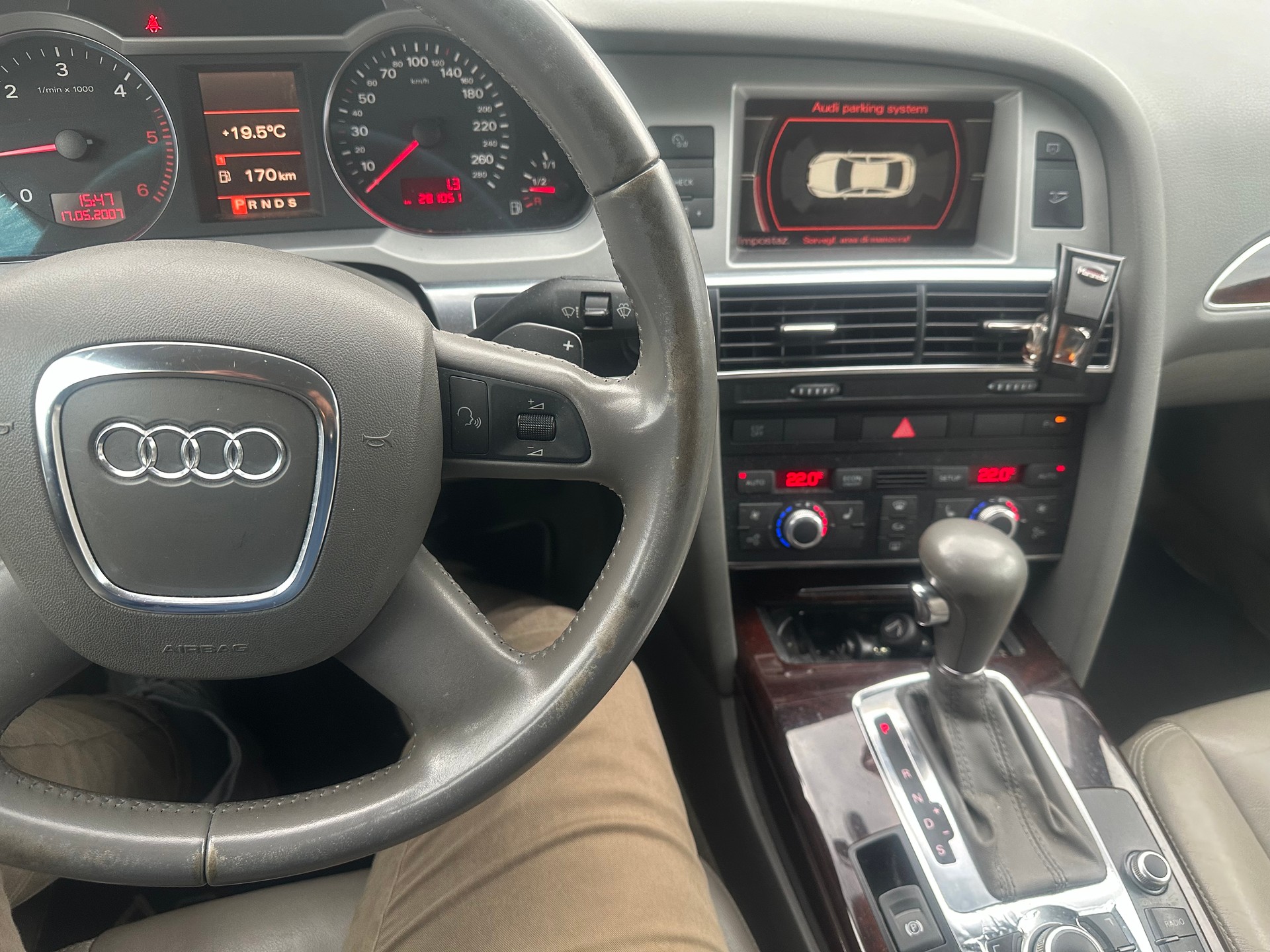 AUDI A6 Limousine 3.0 V6 TDI quattro-image-10