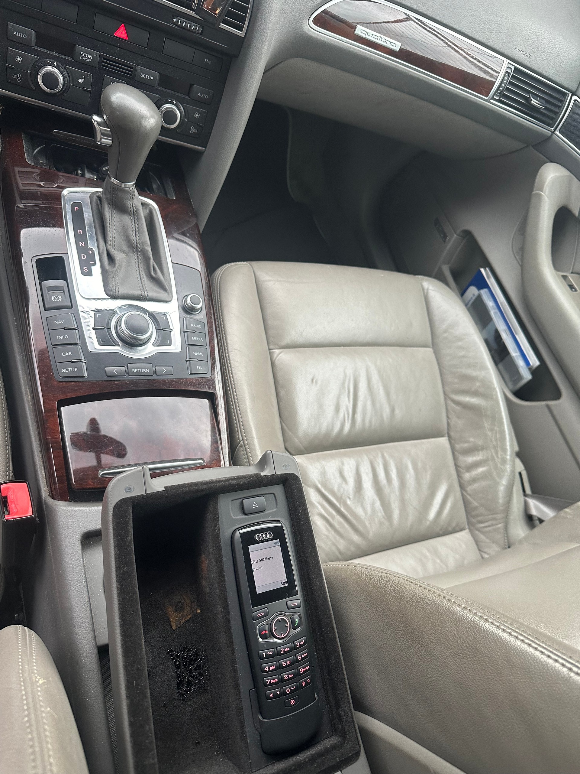 AUDI A6 Limousine 3.0 V6 TDI quattro-image-13