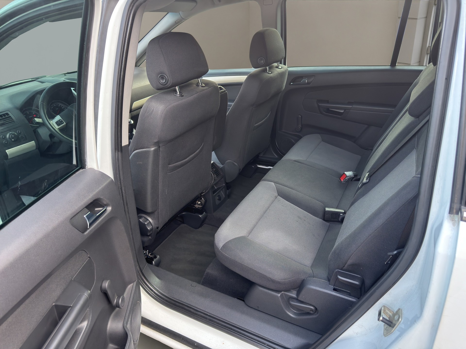OPEL Zafira 1.7 CDTI Sport-image-10