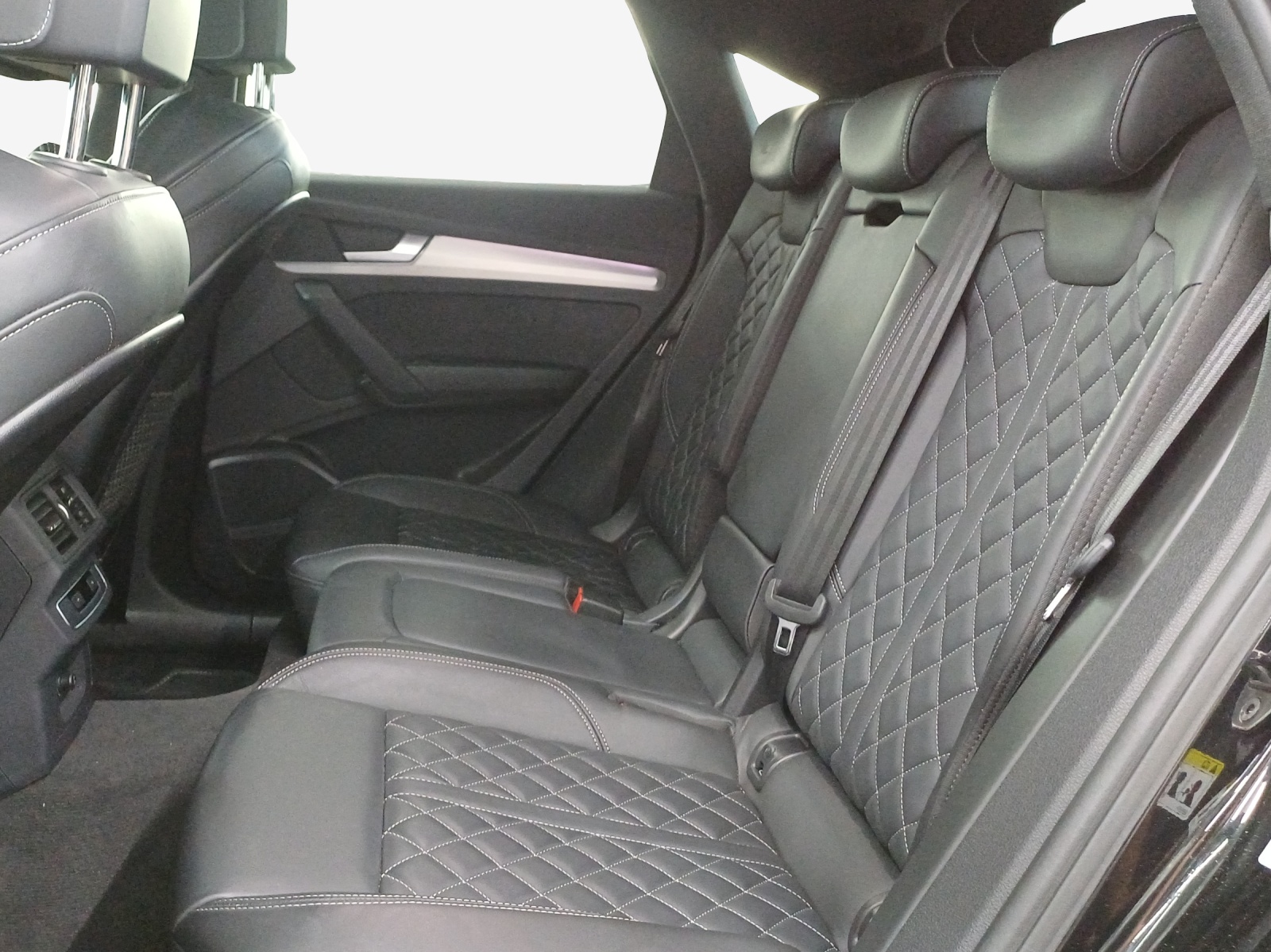 AUDI Q5 Sportback 50 TFSI e PHEV S line quattro S-tronic-image-11