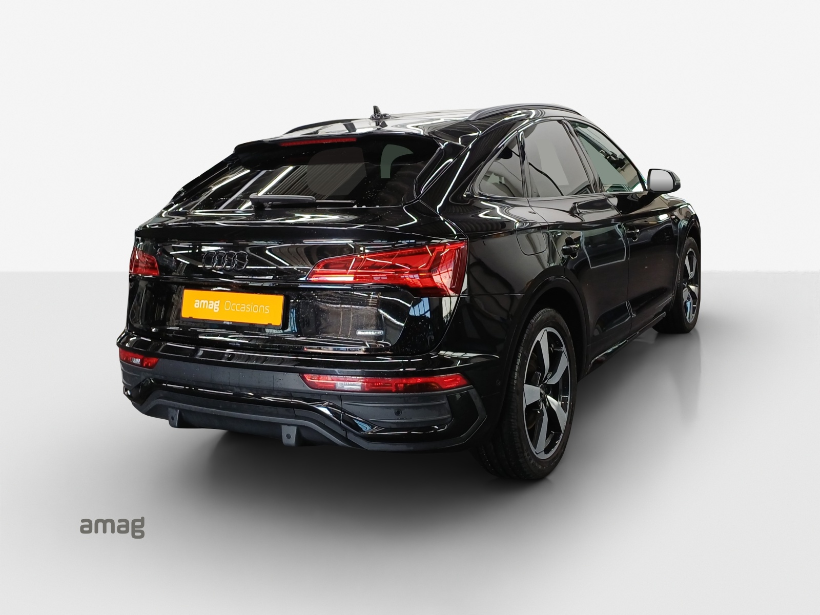AUDI Q5 Sportback 50 TFSI e PHEV S line quattro S-tronic-image-4
