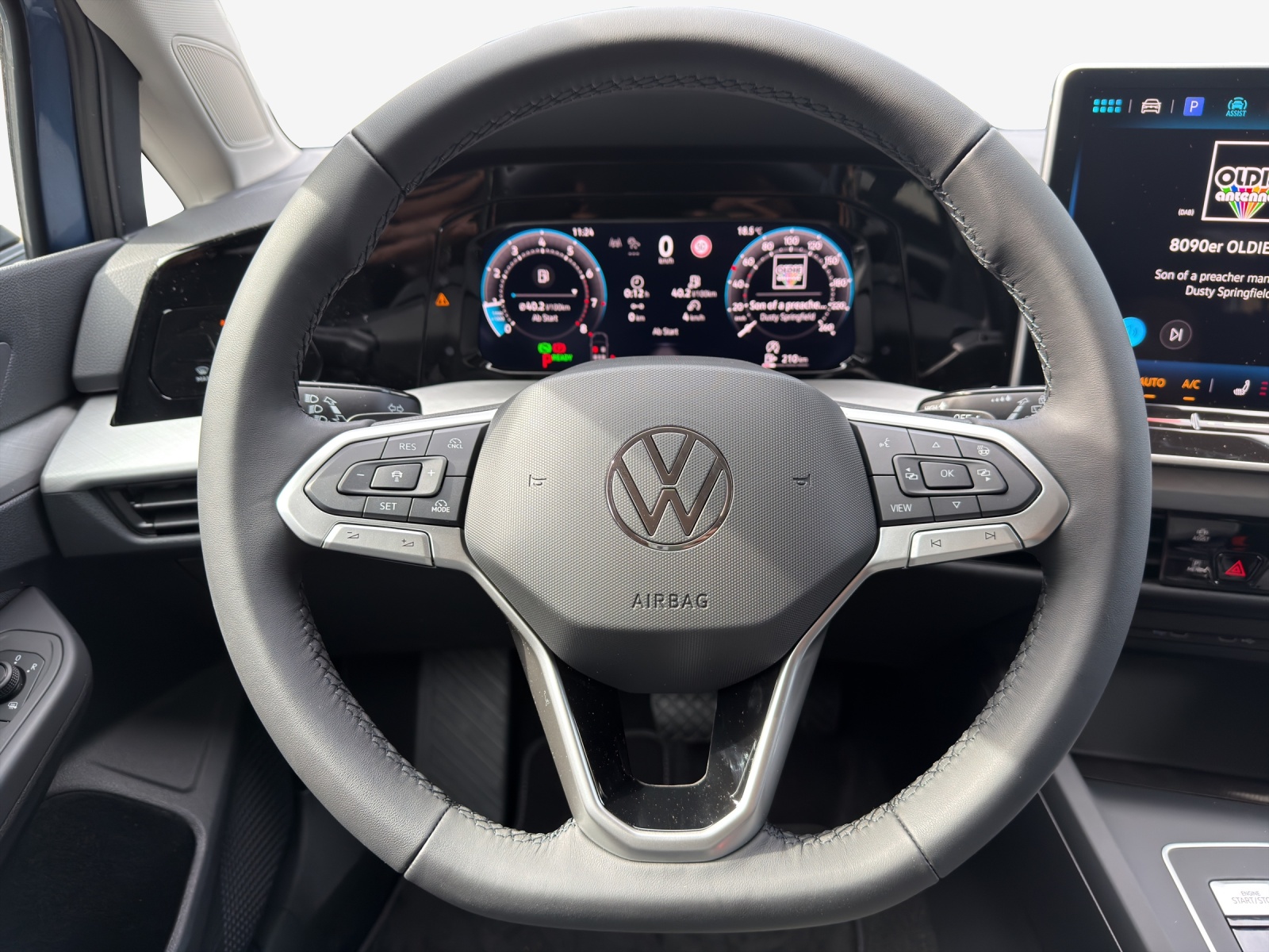 VW Golf 1.5 e TSI mHEV Value DSG-image-9