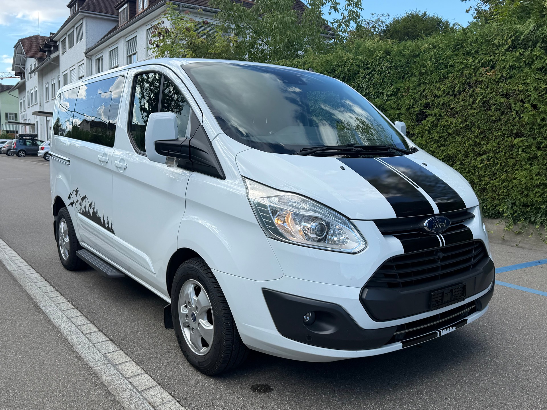 FORD Tourneo Custom 300 L2H1 Trend