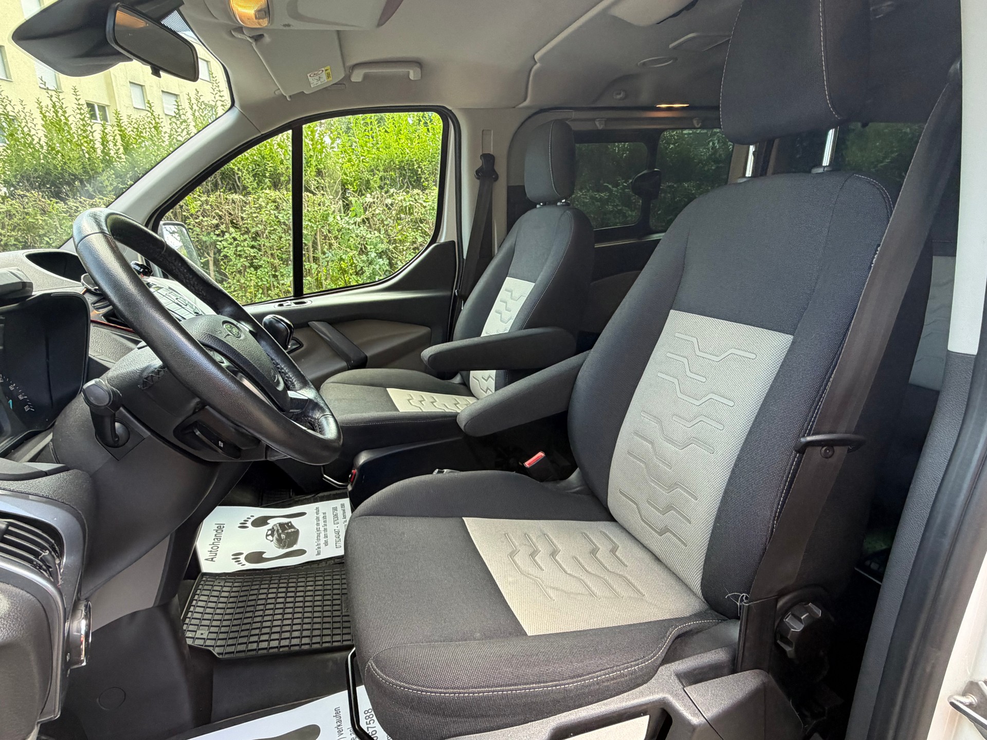 FORD Tourneo Custom 300 L2H1 Trend-image-9