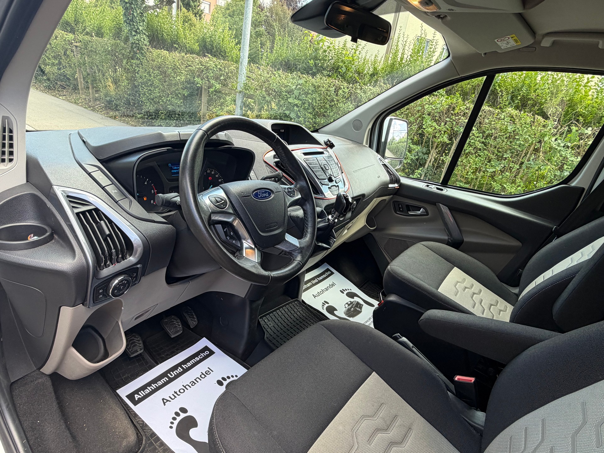 FORD Tourneo Custom 300 L2H1 Trend-image-8