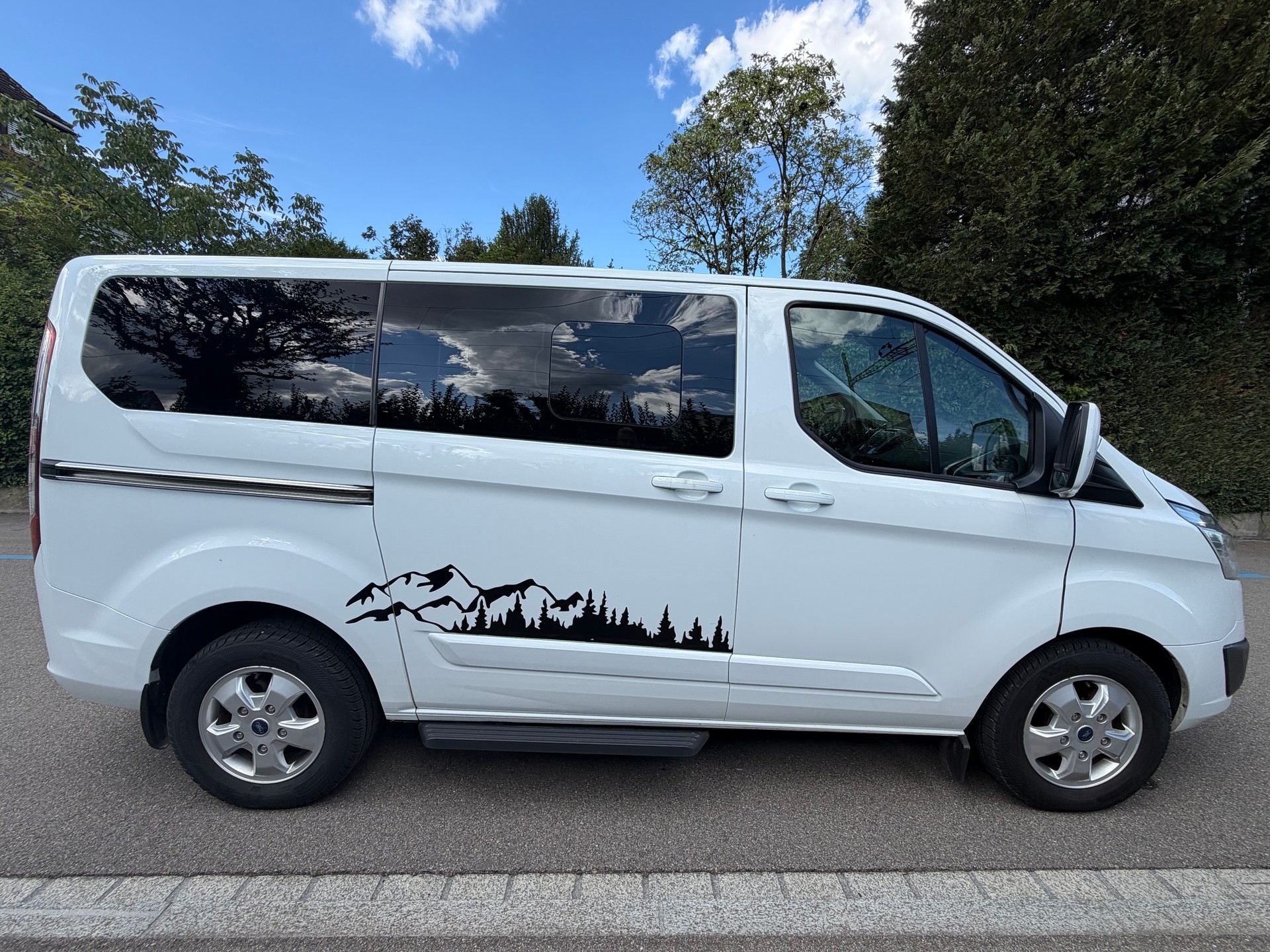 FORD Tourneo Custom 300 L2H1 Trend-image-1