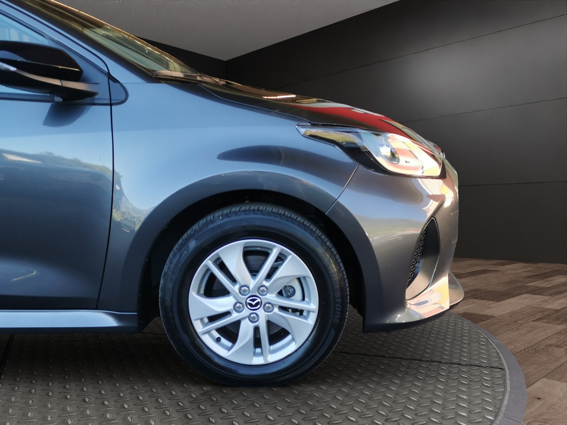 MAZDA 2 Hybrid Centre-line-image-3