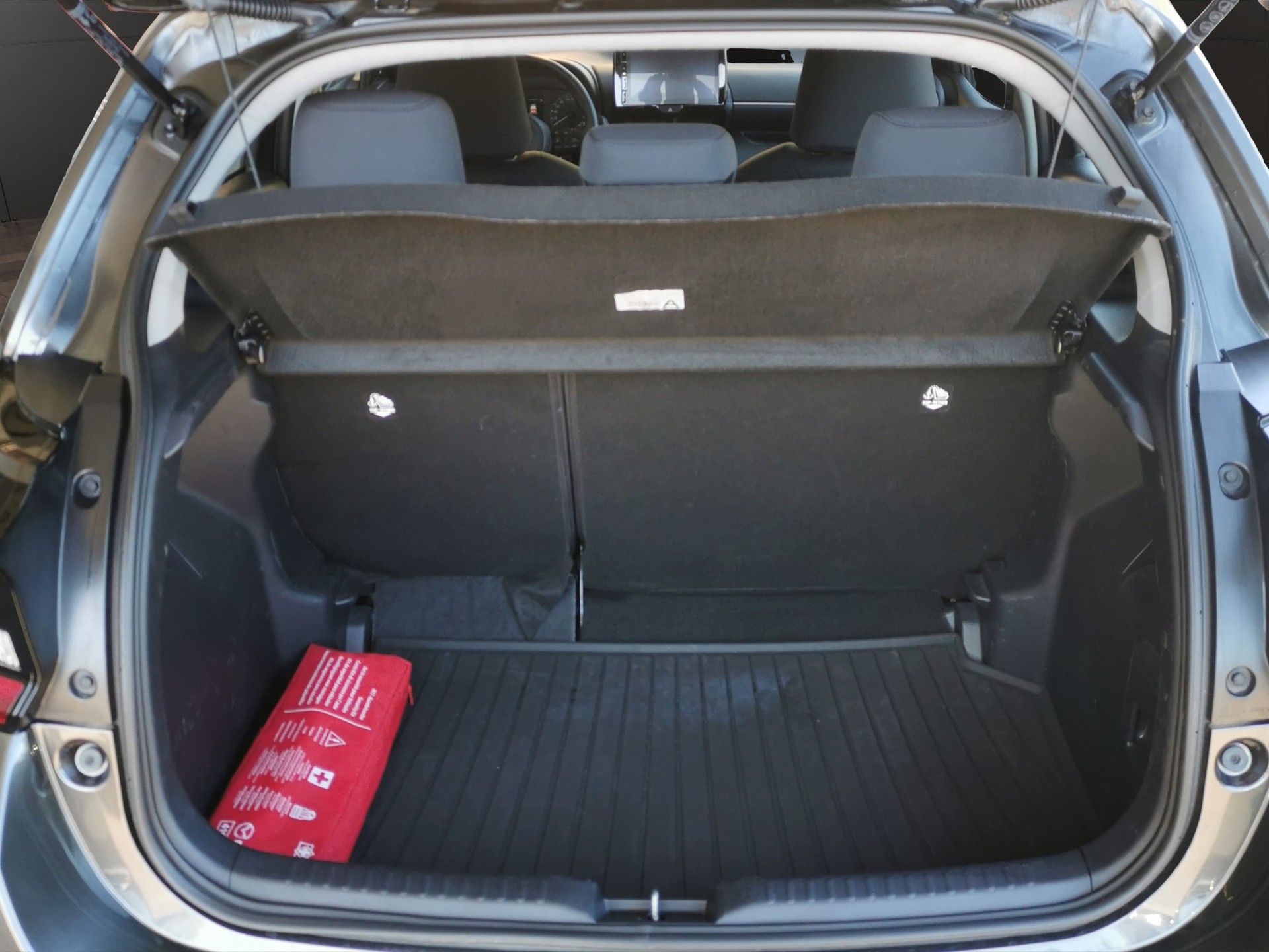 MAZDA 2 Hybrid Centre-line-image-8