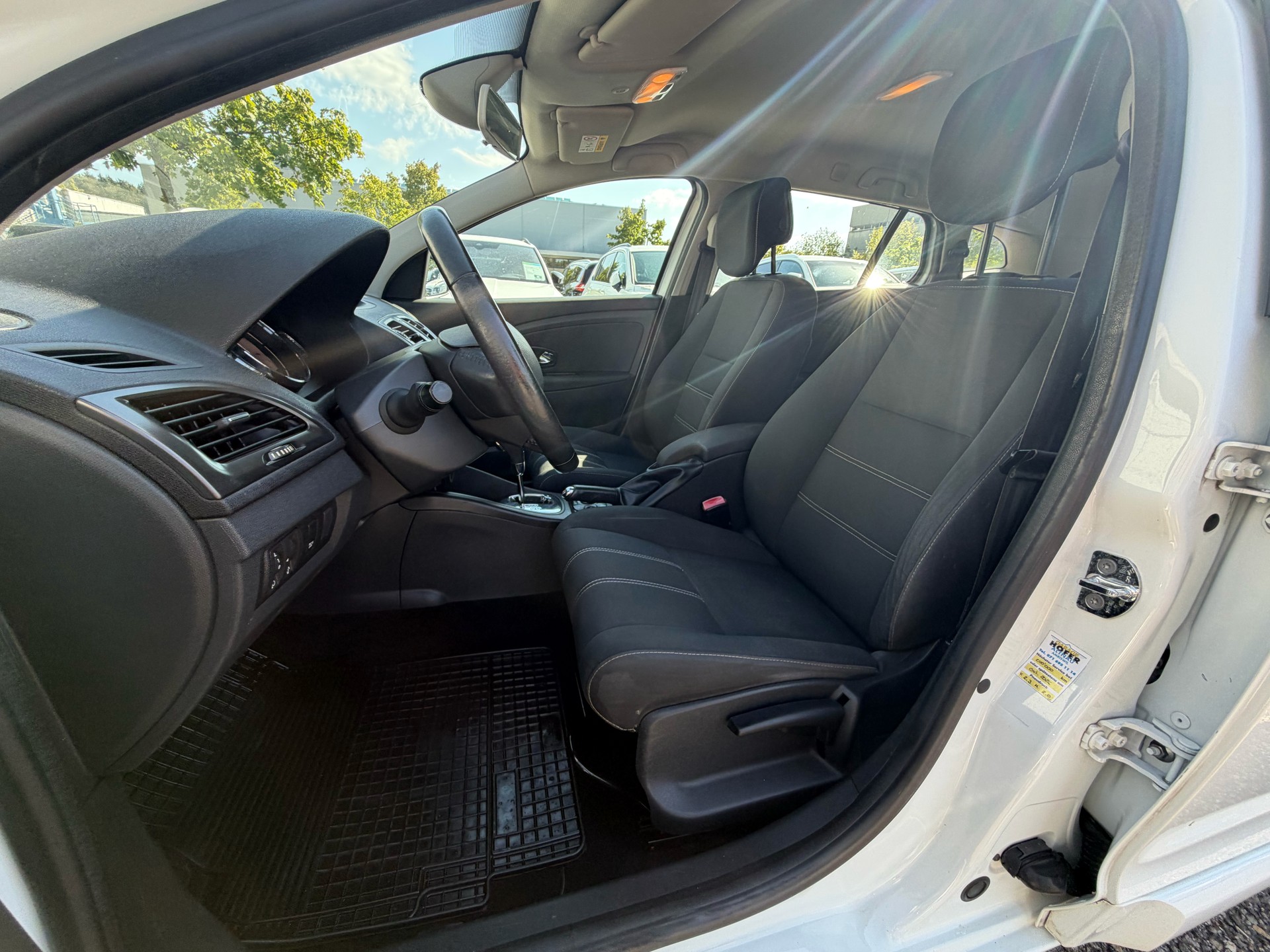 RENAULT Mégane Grandtour 1.5 dCi Limited EDC-image-8