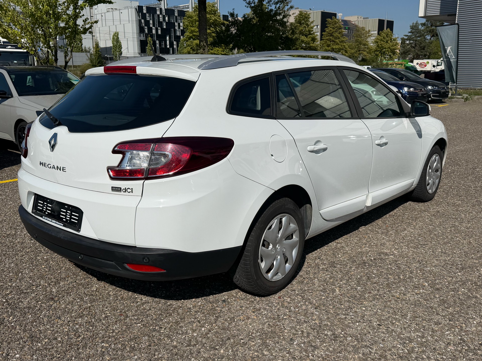RENAULT Mégane Grandtour 1.5 dCi Limited EDC-image-4