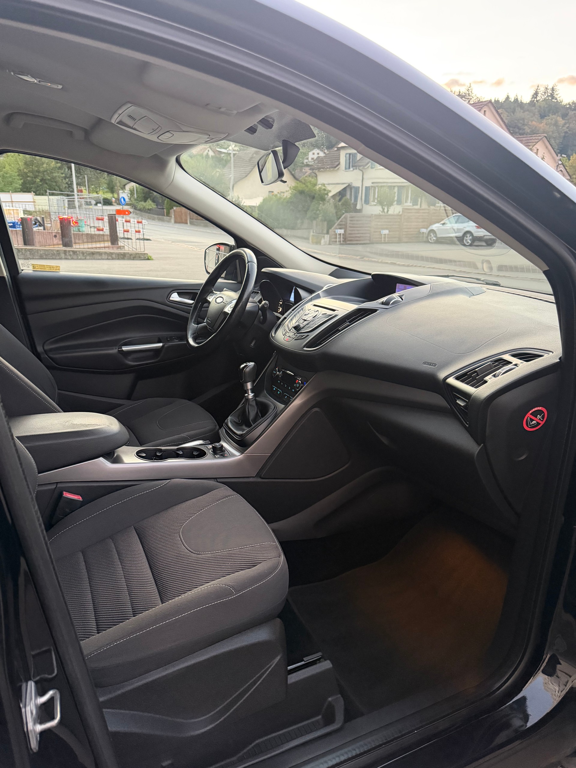 FORD Kuga 2.0 TDCi Carving 4WD-image-10