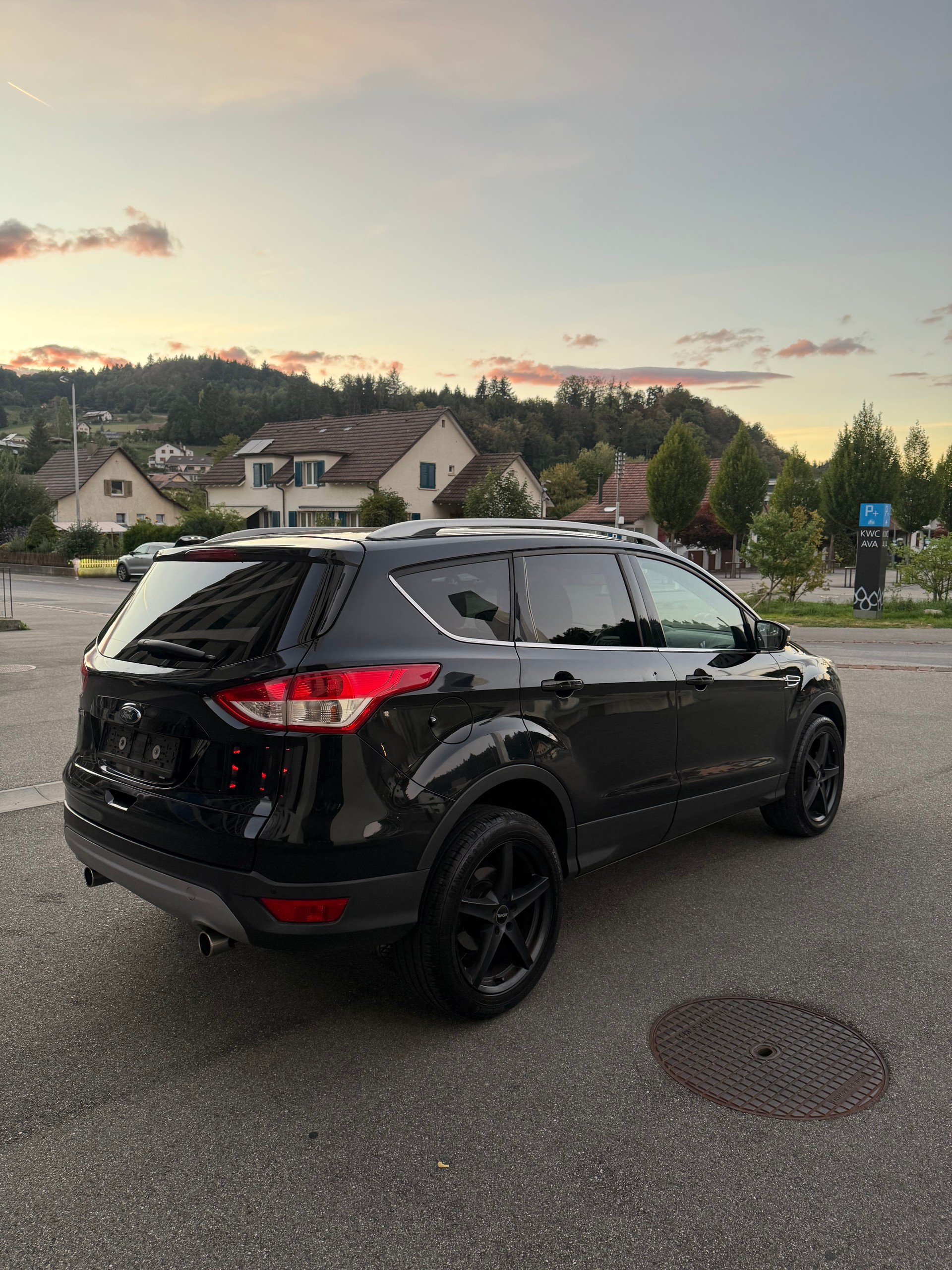 FORD Kuga 2.0 TDCi Carving 4WD-image-5