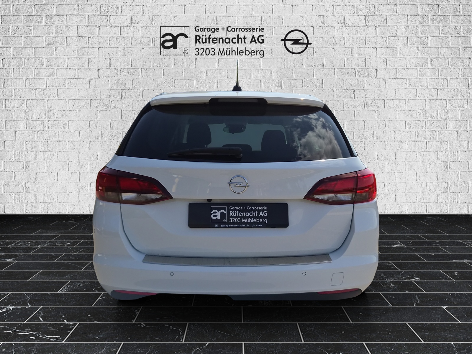 OPEL Astra Sports Tourer 1.4 T Edition S/S-image-3