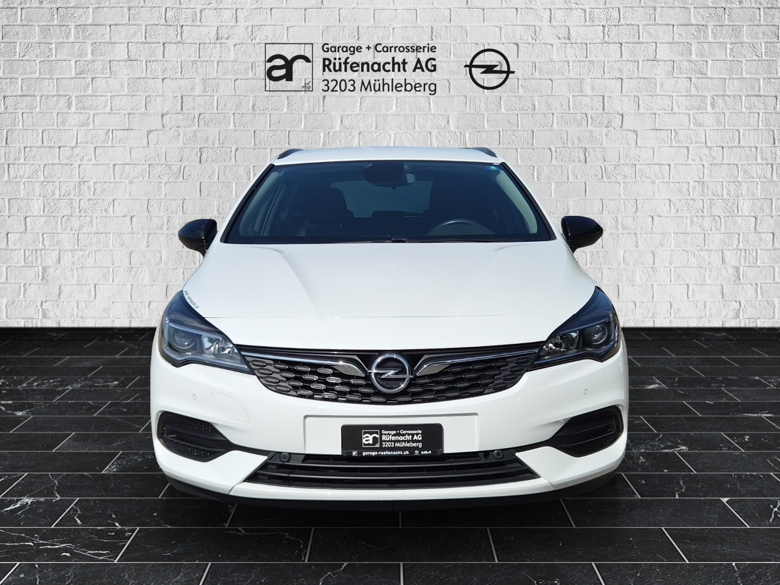 OPEL Astra Sports Tourer 1.4 T Edition S/S-image-2