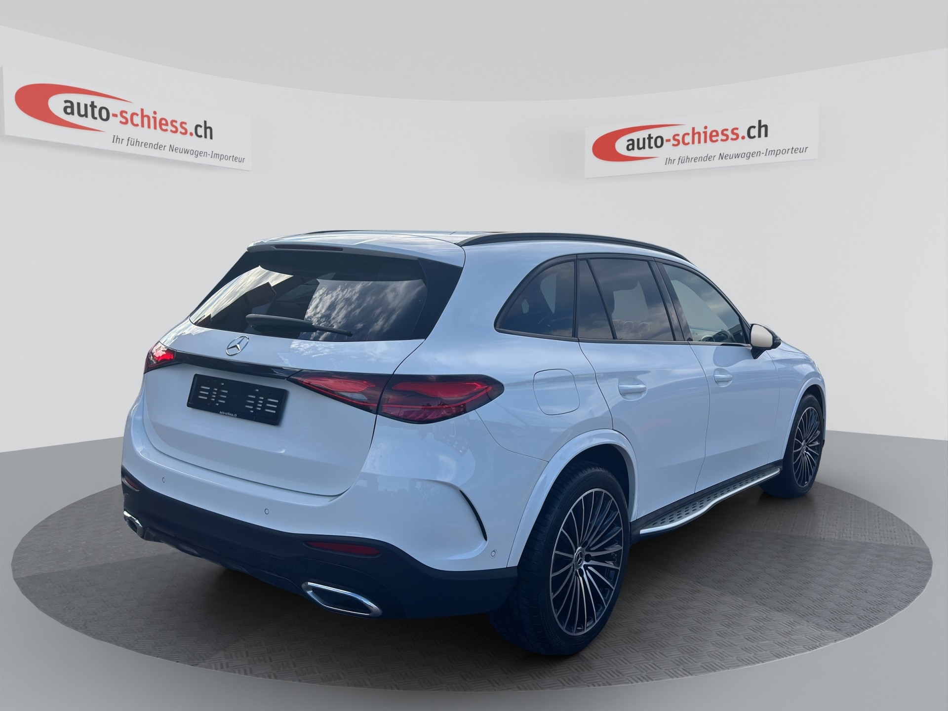MERCEDES-BENZ GLC 300 d 4Matic 9G-Tronic AMG Edition Night-image-4