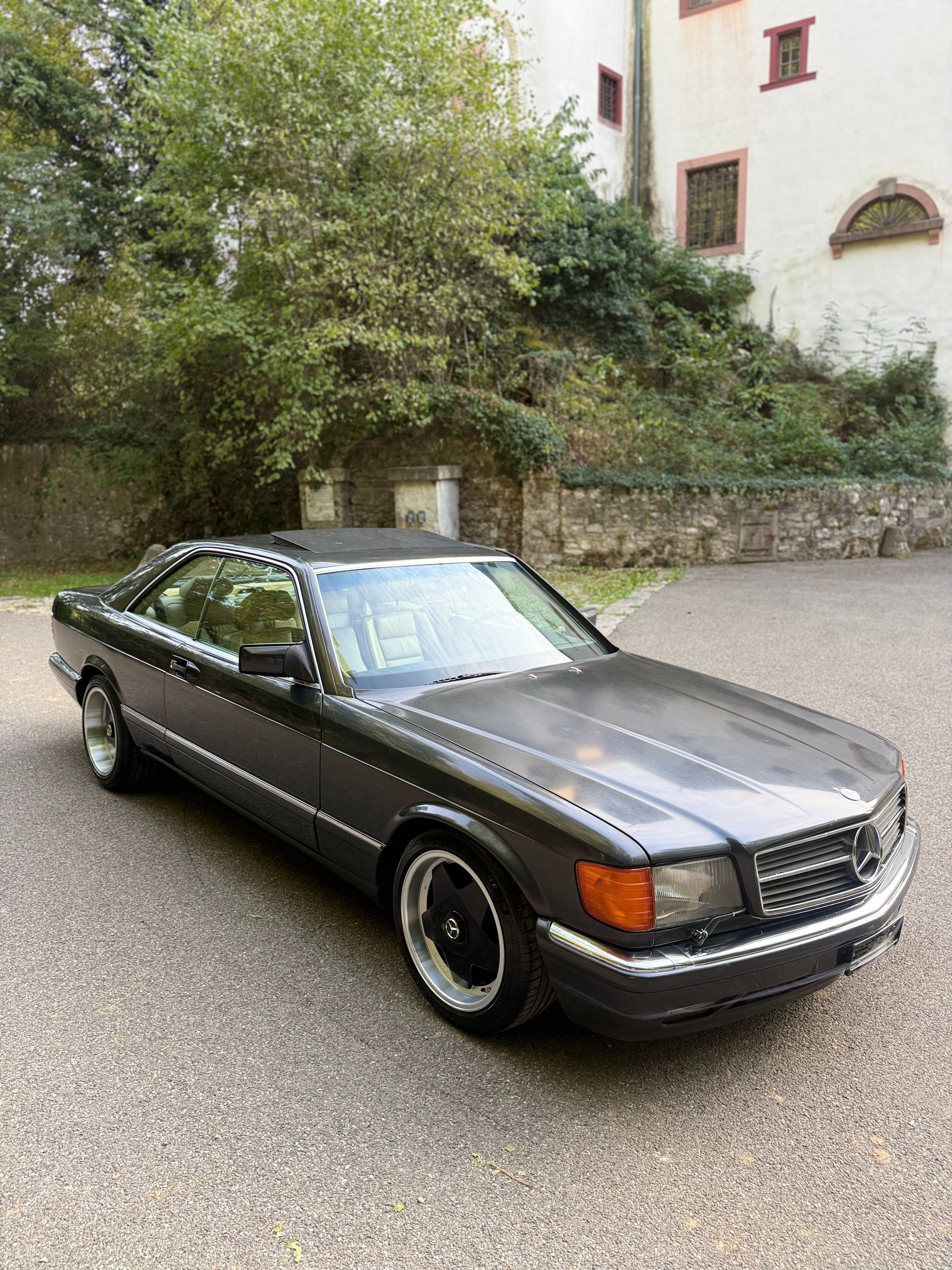 MERCEDES-BENZ 560 SEC Automatic-image-0