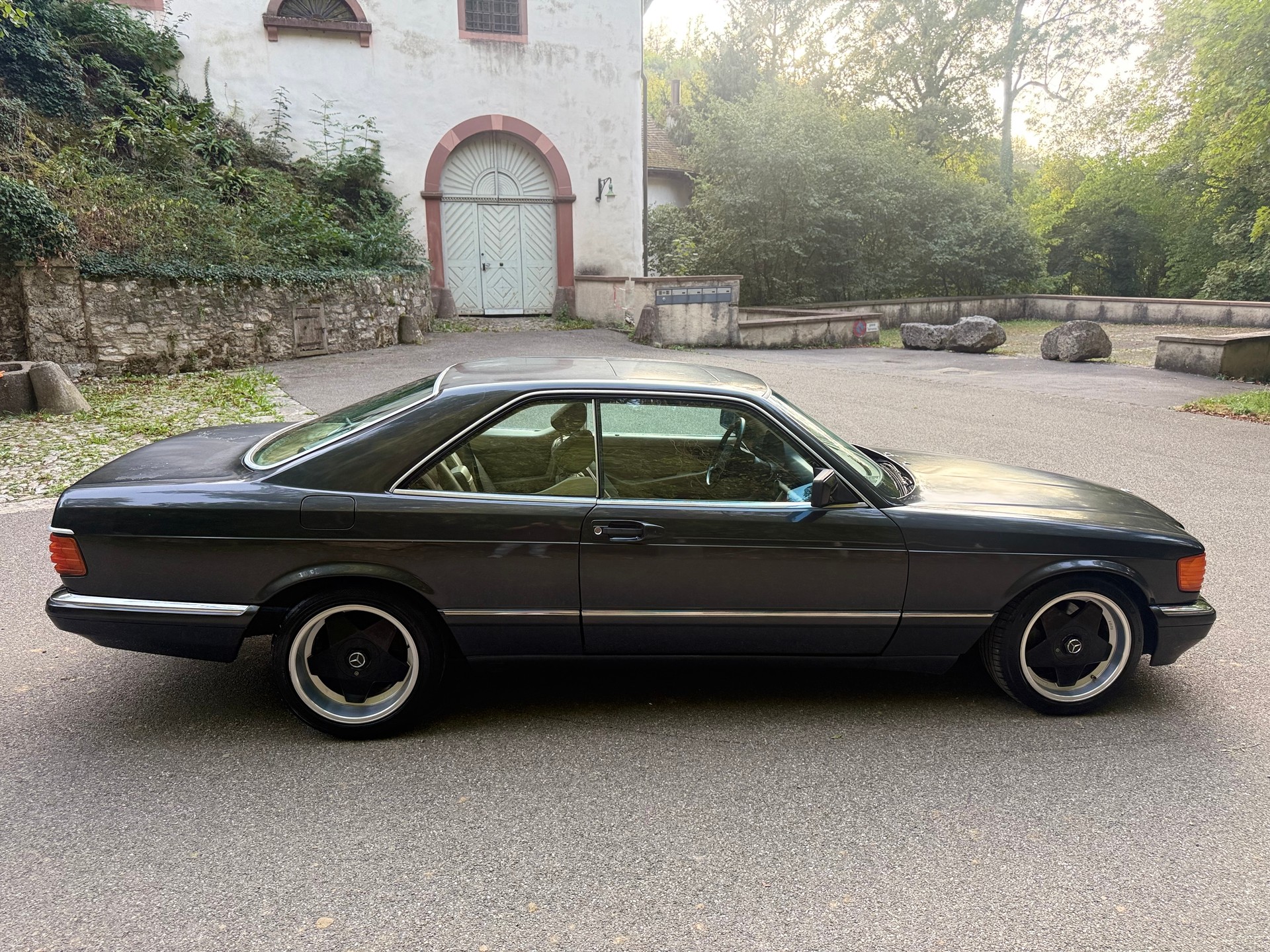 MERCEDES-BENZ 560 SEC Automatic-image-5