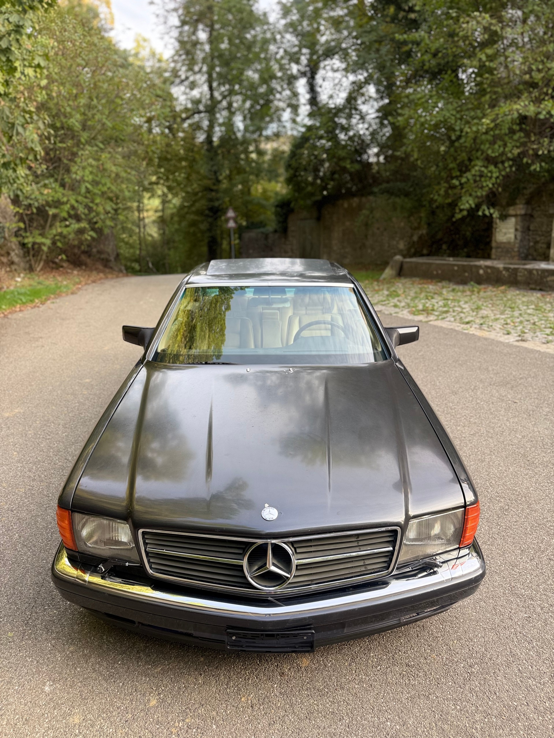 MERCEDES-BENZ 560 SEC Automatic-image-1