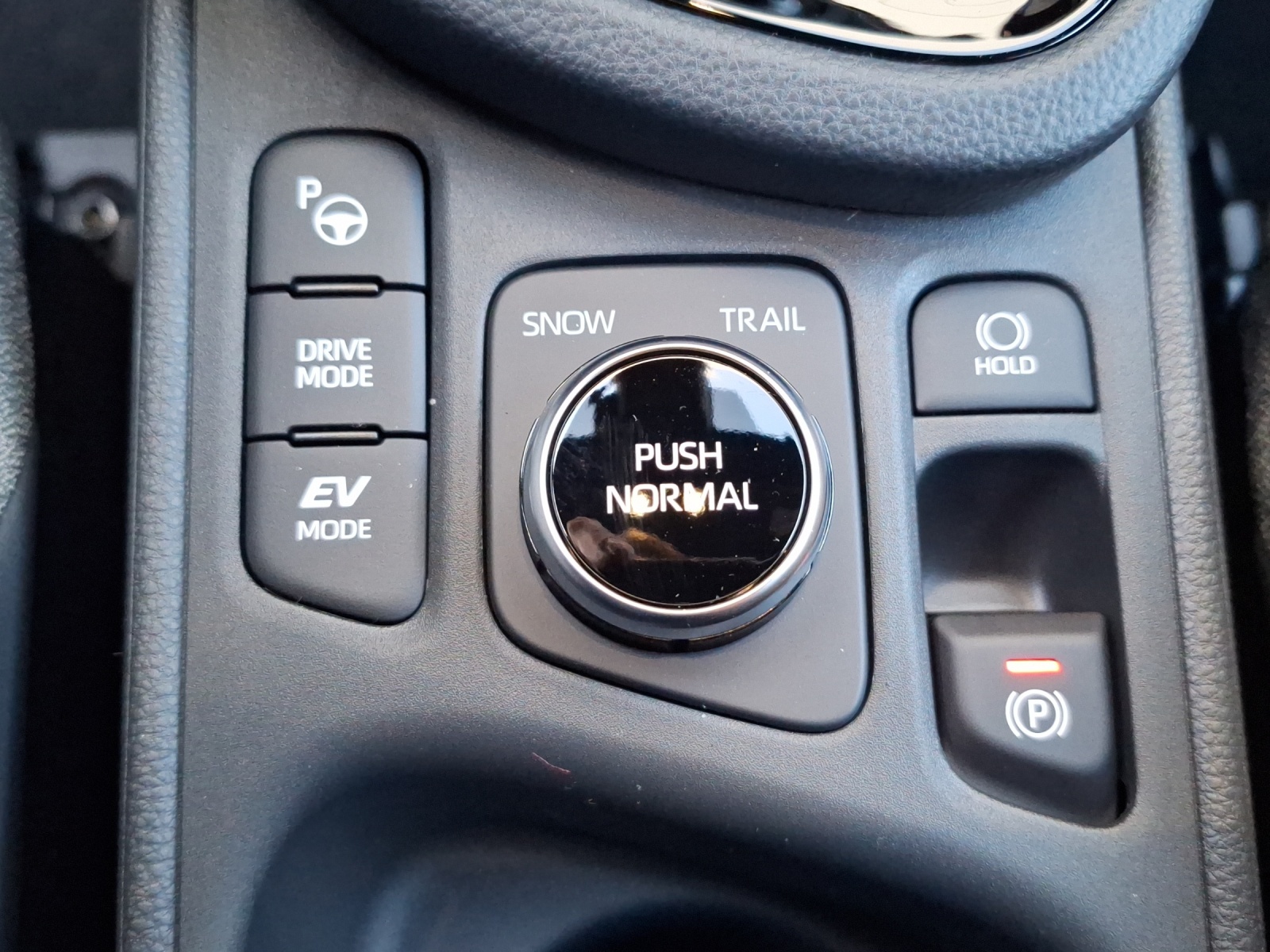 TOYOTA Yaris Cross 1.5 VVT-i HSD Premium AWD-i-image-19