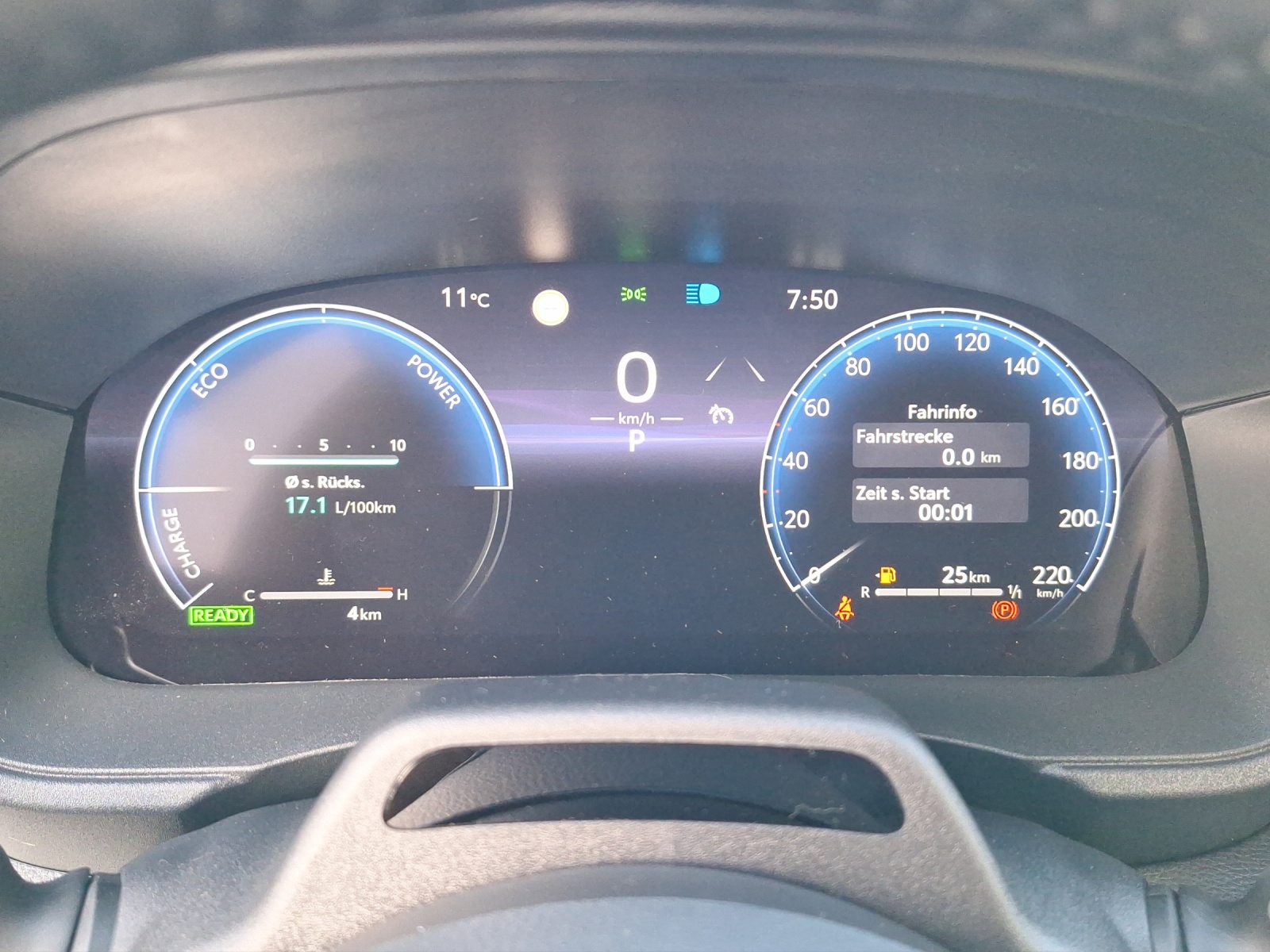 TOYOTA Yaris Cross 1.5 VVT-i HSD Premium AWD-i-image-14