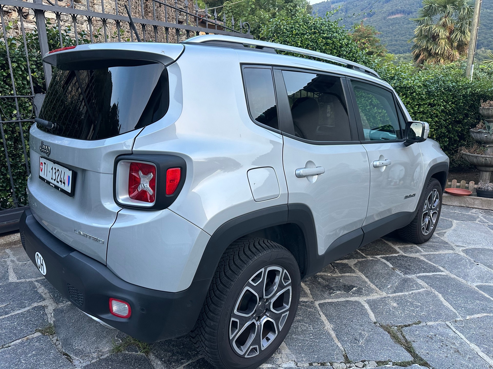 JEEP 2.0 CRD 140 Limited AWD-image-0