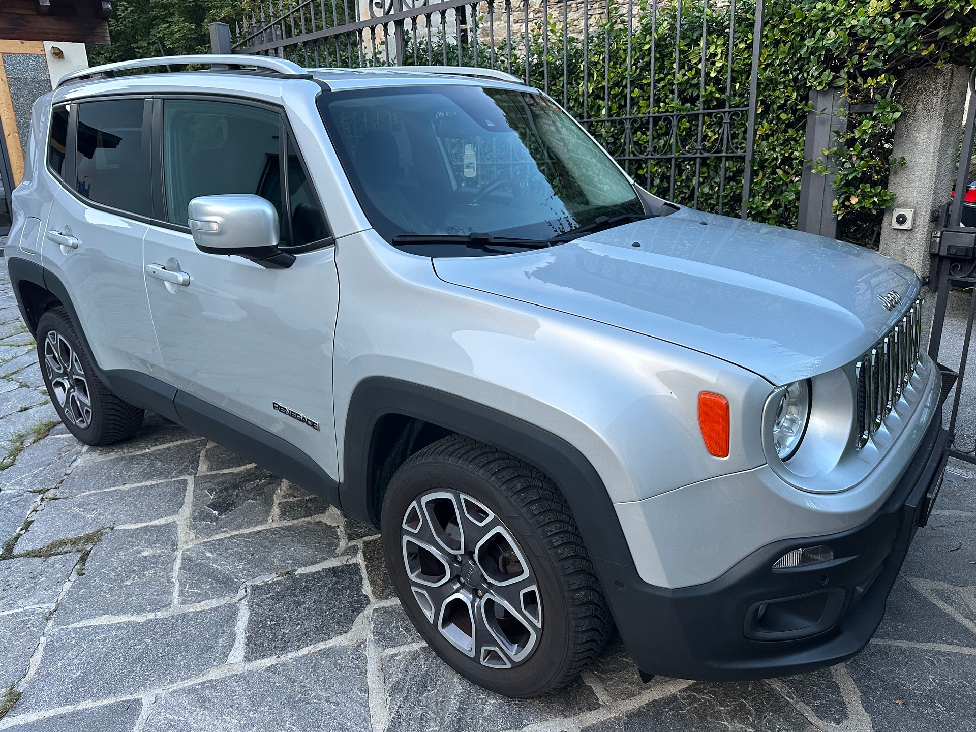 JEEP 2.0 CRD 140 Limited AWD-image-1