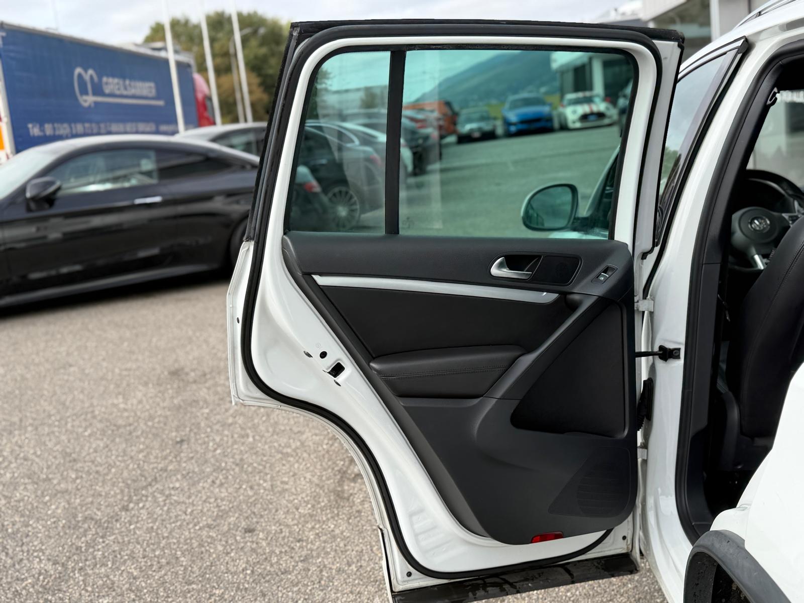 VW Tiguan 2.0 TSI Sport&Style 4Motion DSG-image-12
