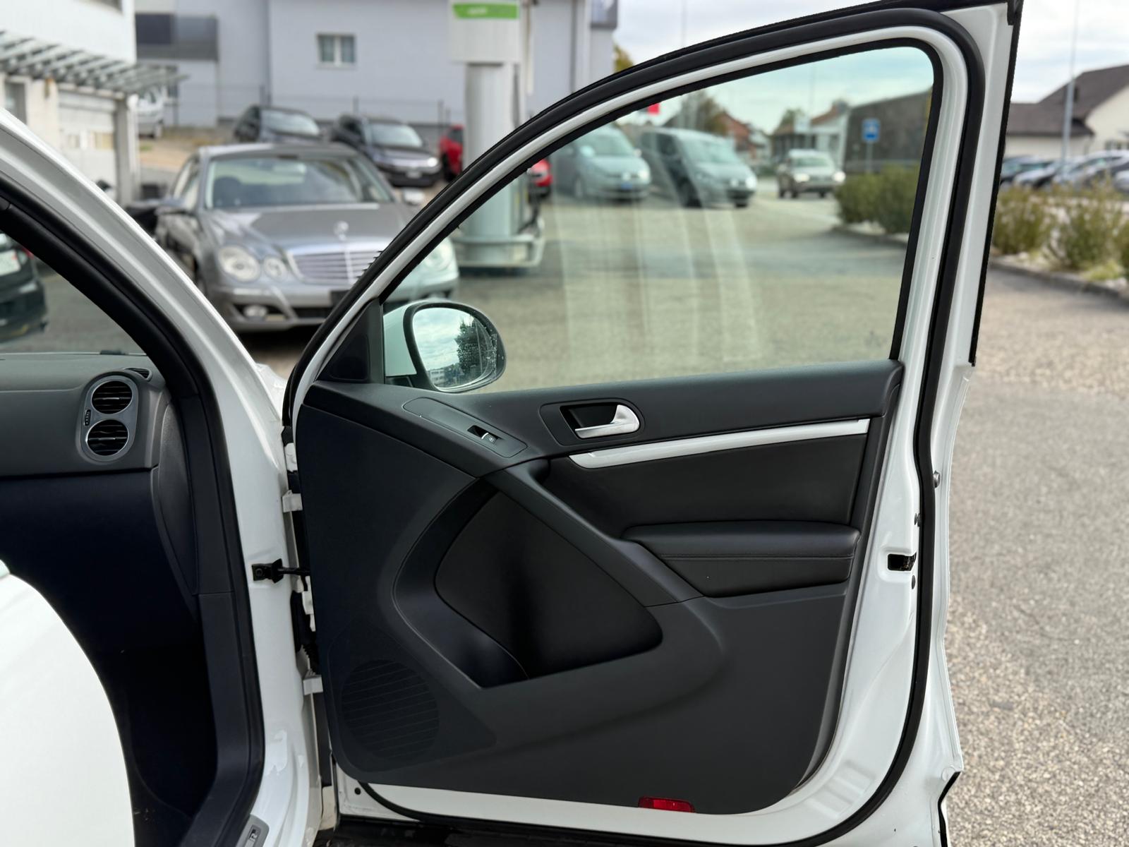 VW Tiguan 2.0 TSI Sport&Style 4Motion DSG-image-10