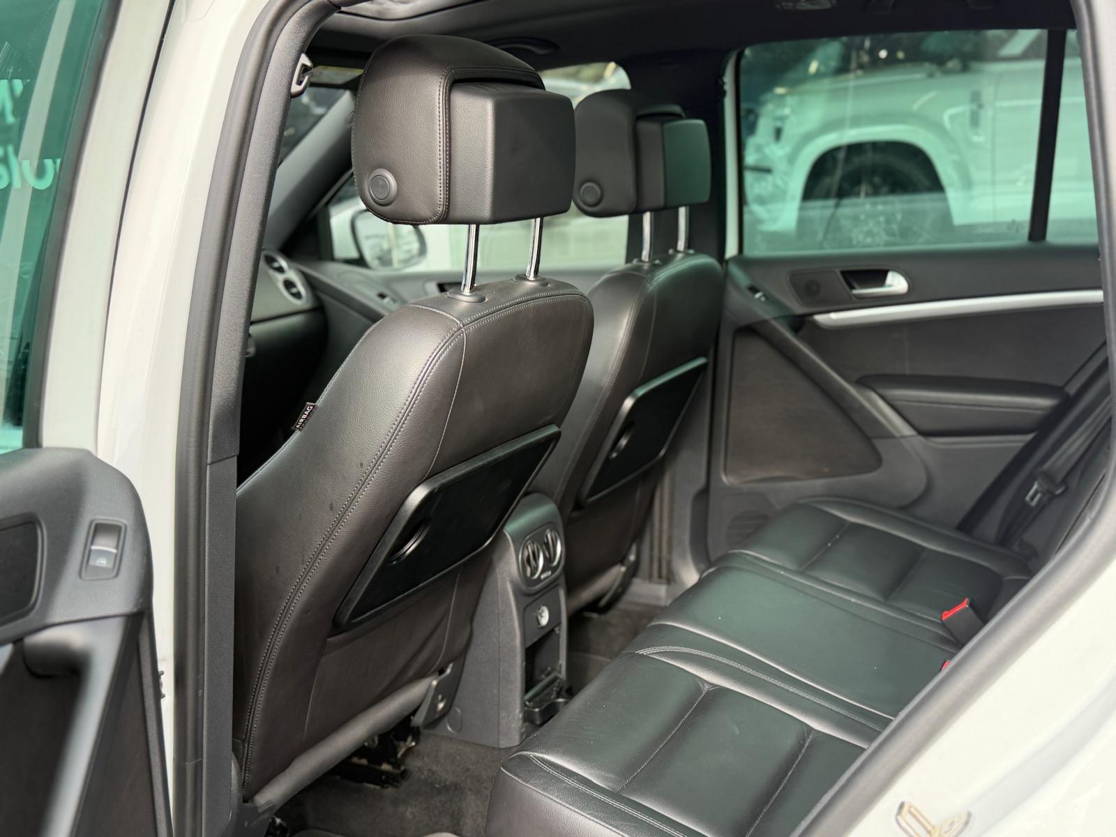 VW Tiguan 2.0 TSI Sport&Style 4Motion DSG-image-13