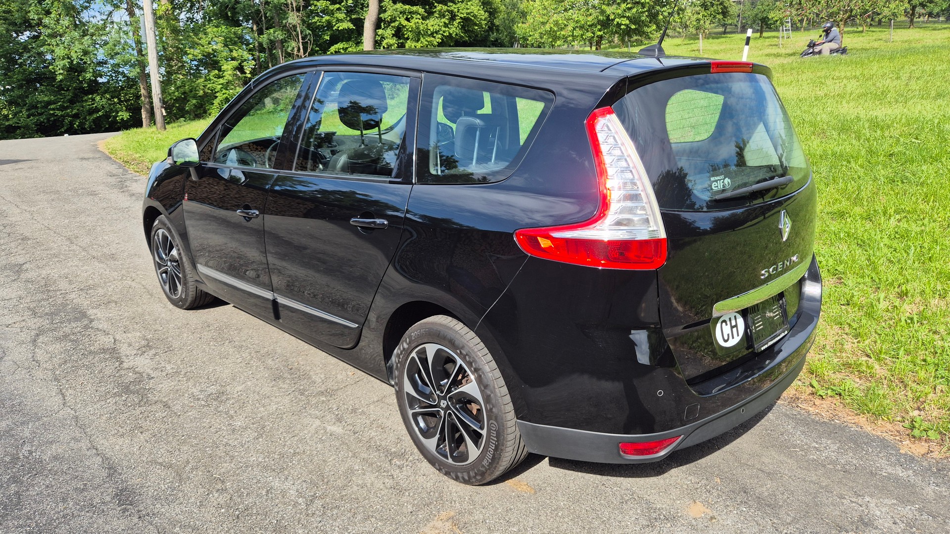 RENAULT Grand Scénic 1.5 dCi Bose Edition EDC-image-9