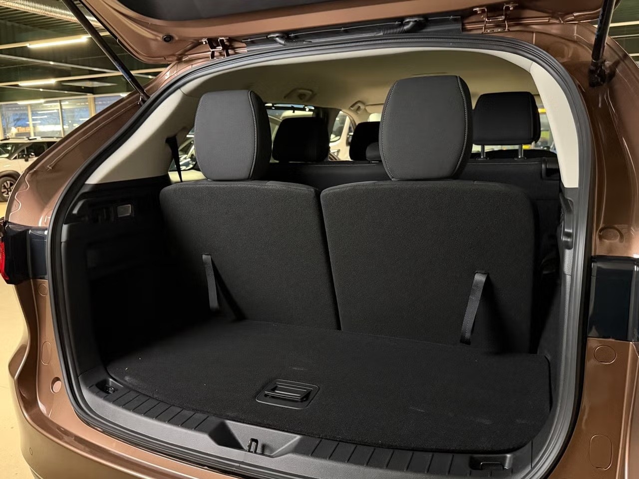 MAZDA CX-80 e-Skyactiv PHEV 327 AWD Exclusive-Line-image-3