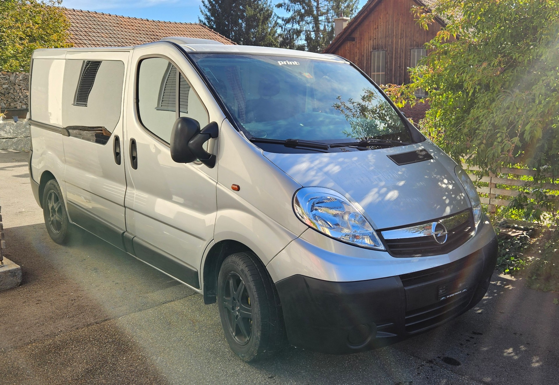OPEL VIVARO-image-8