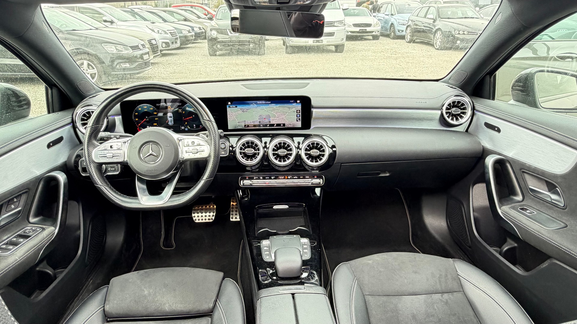 MERCEDES-BENZ A 250 4Matic Progressive 7G-DCT-image-7