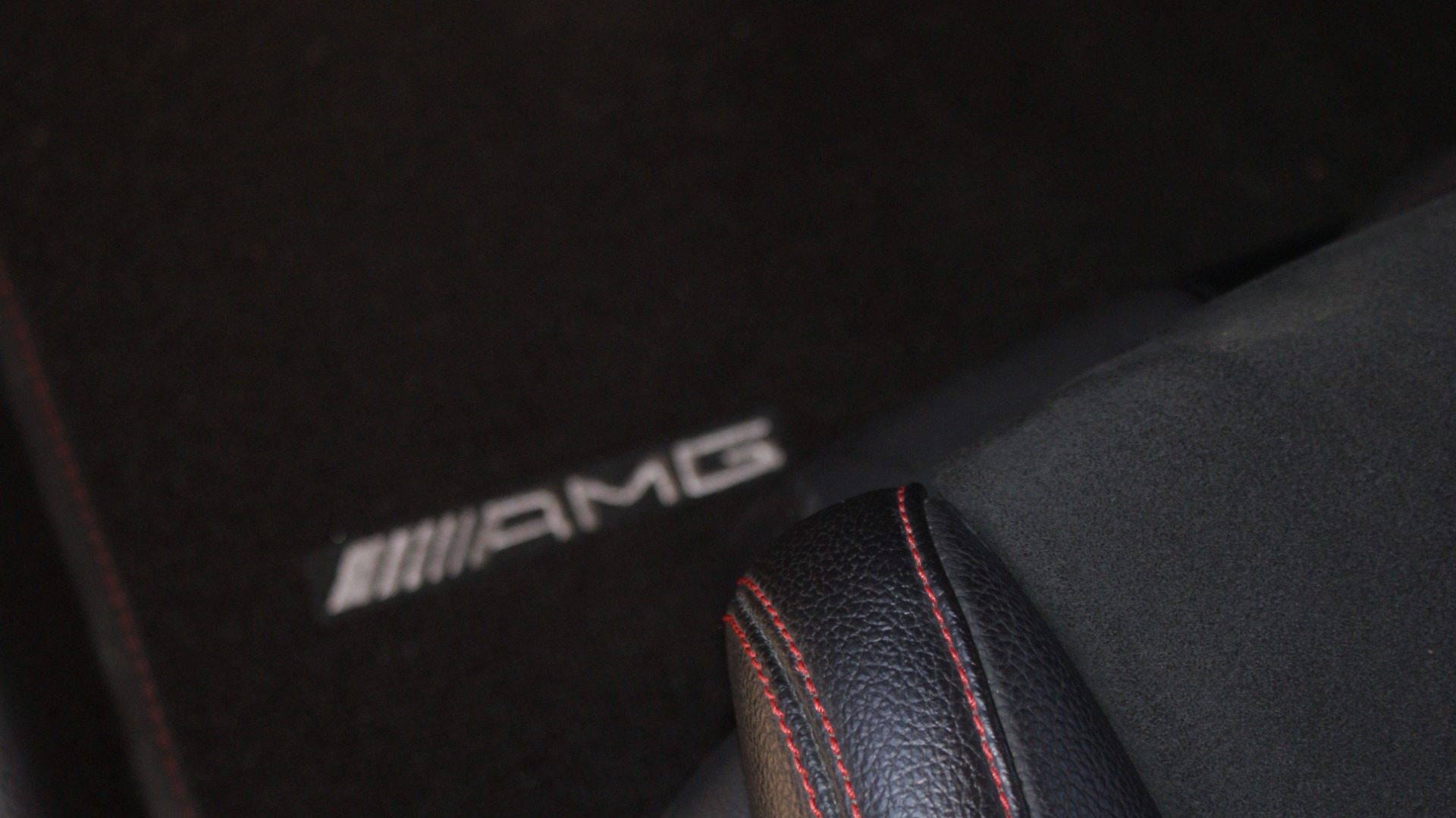 MERCEDES-BENZ CLA 220 CDI AMG Line 4Mat-image-15